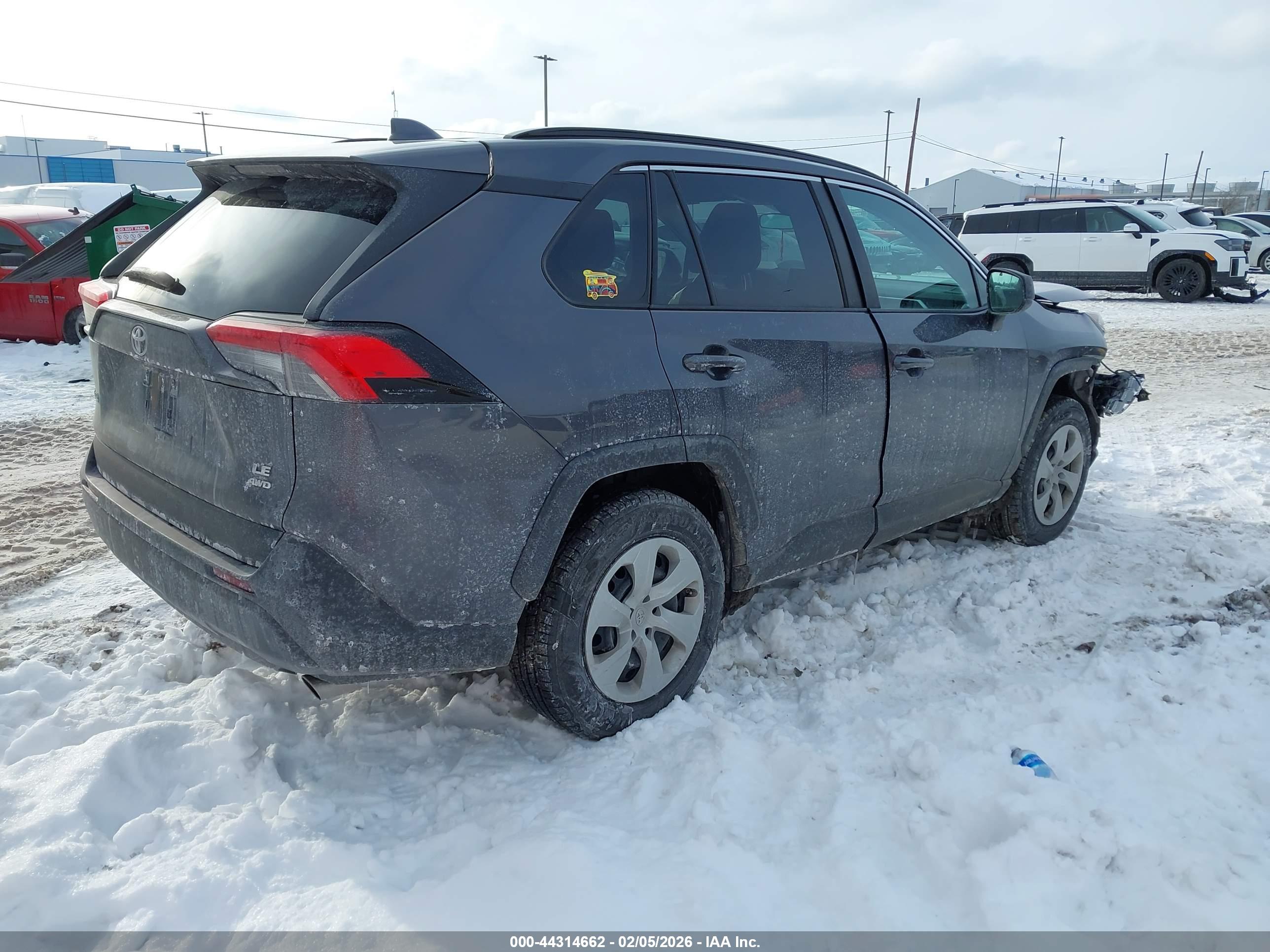 TOYOTA RAV4 image 4