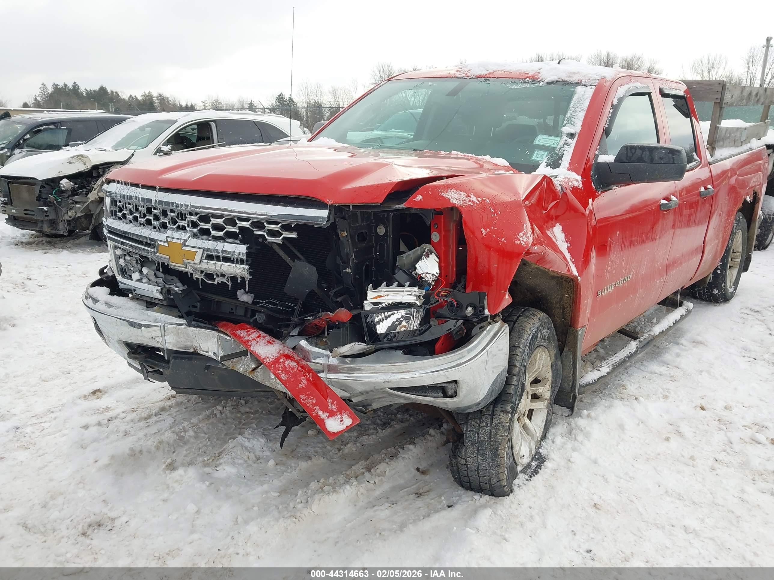 CHEVROLET SILVERADO image 6