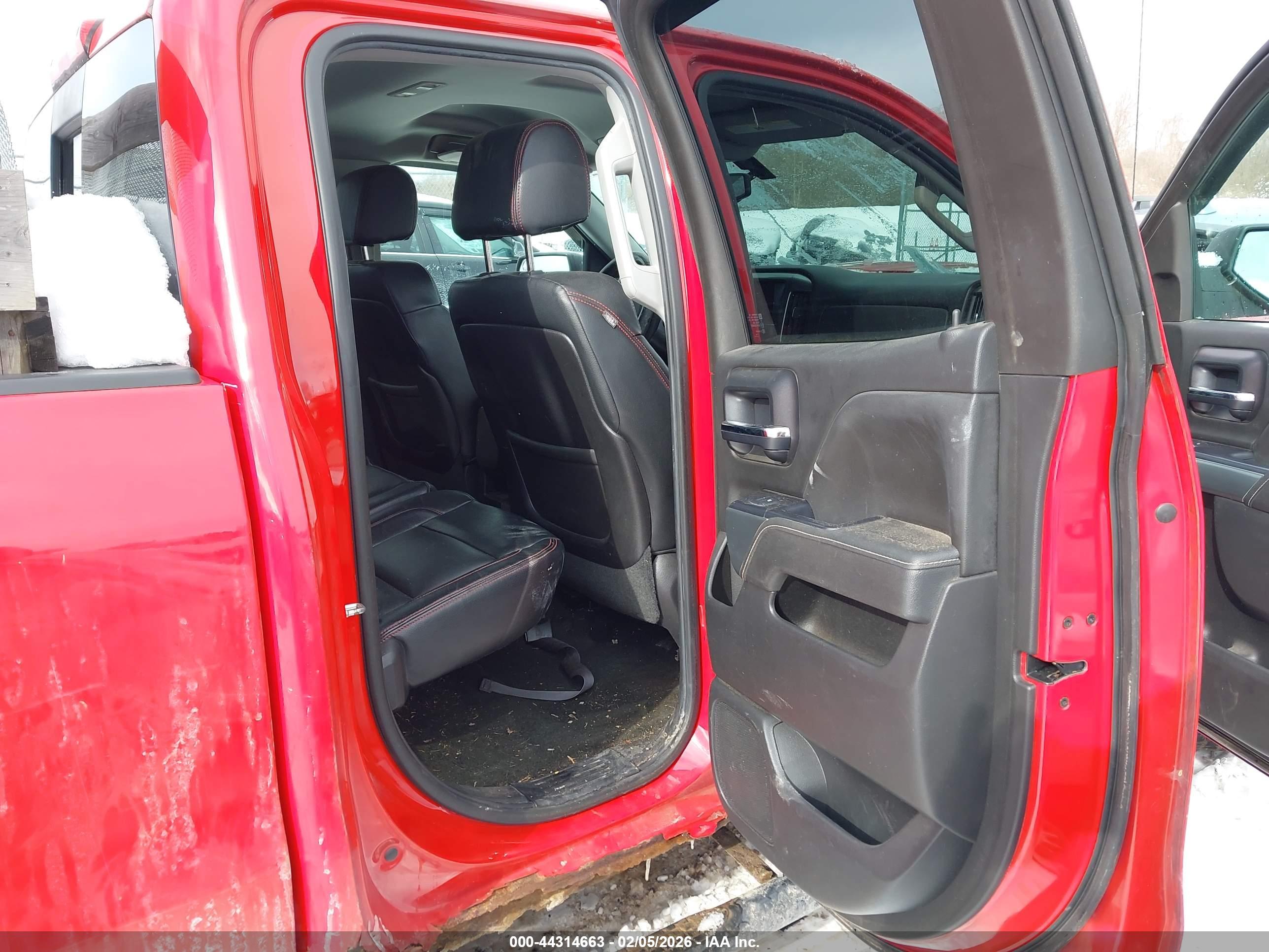 CHEVROLET SILVERADO image 8