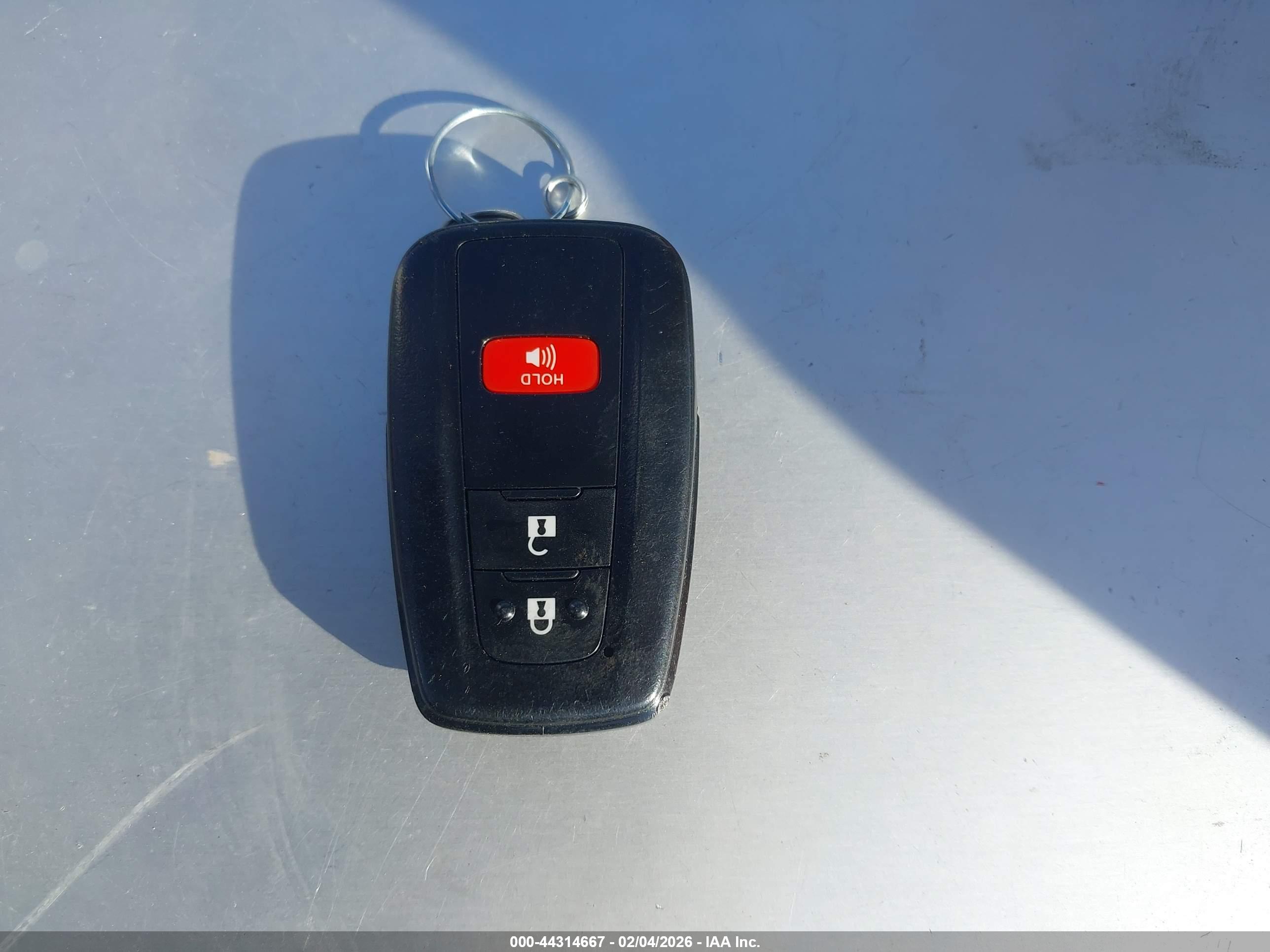 TOYOTA RAV4 image 11