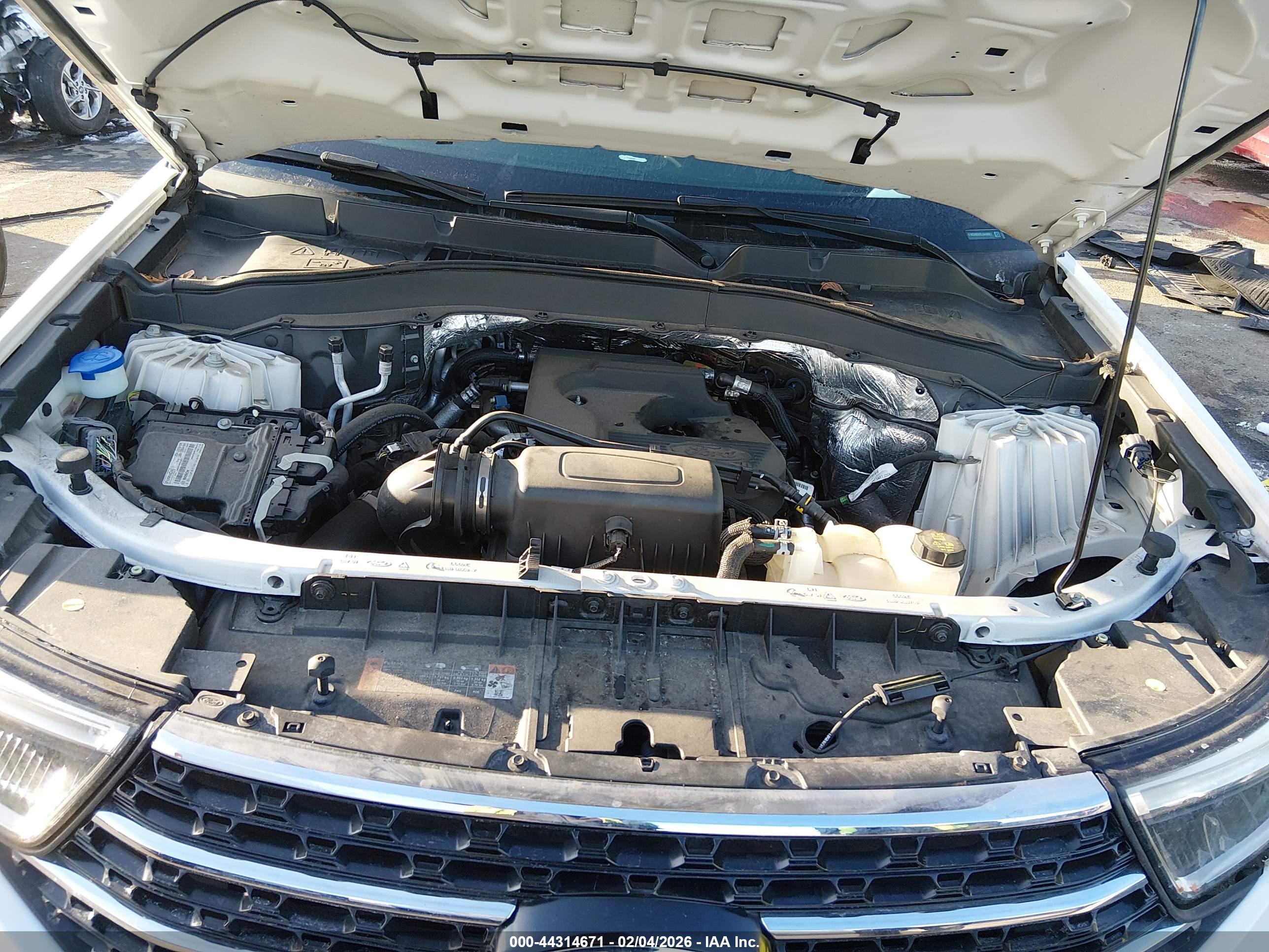 FORD EXPLORER image 10