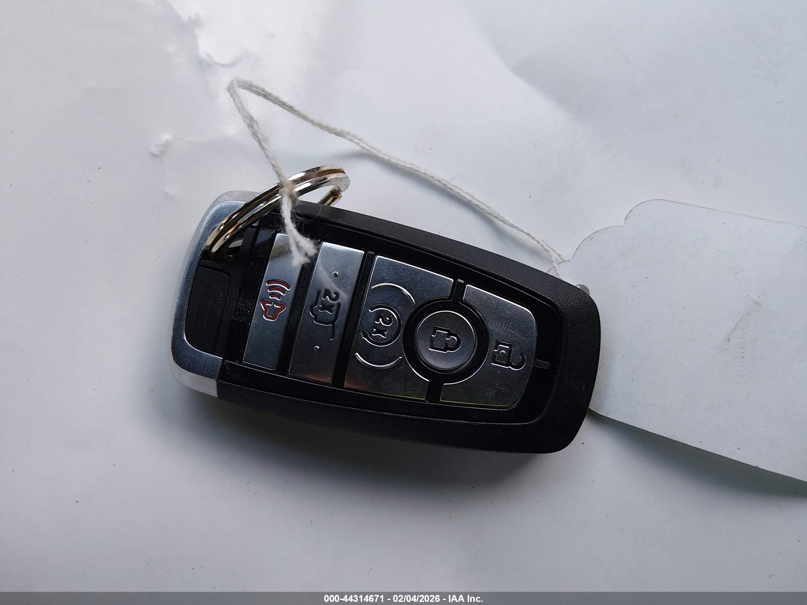 FORD EXPLORER image 11