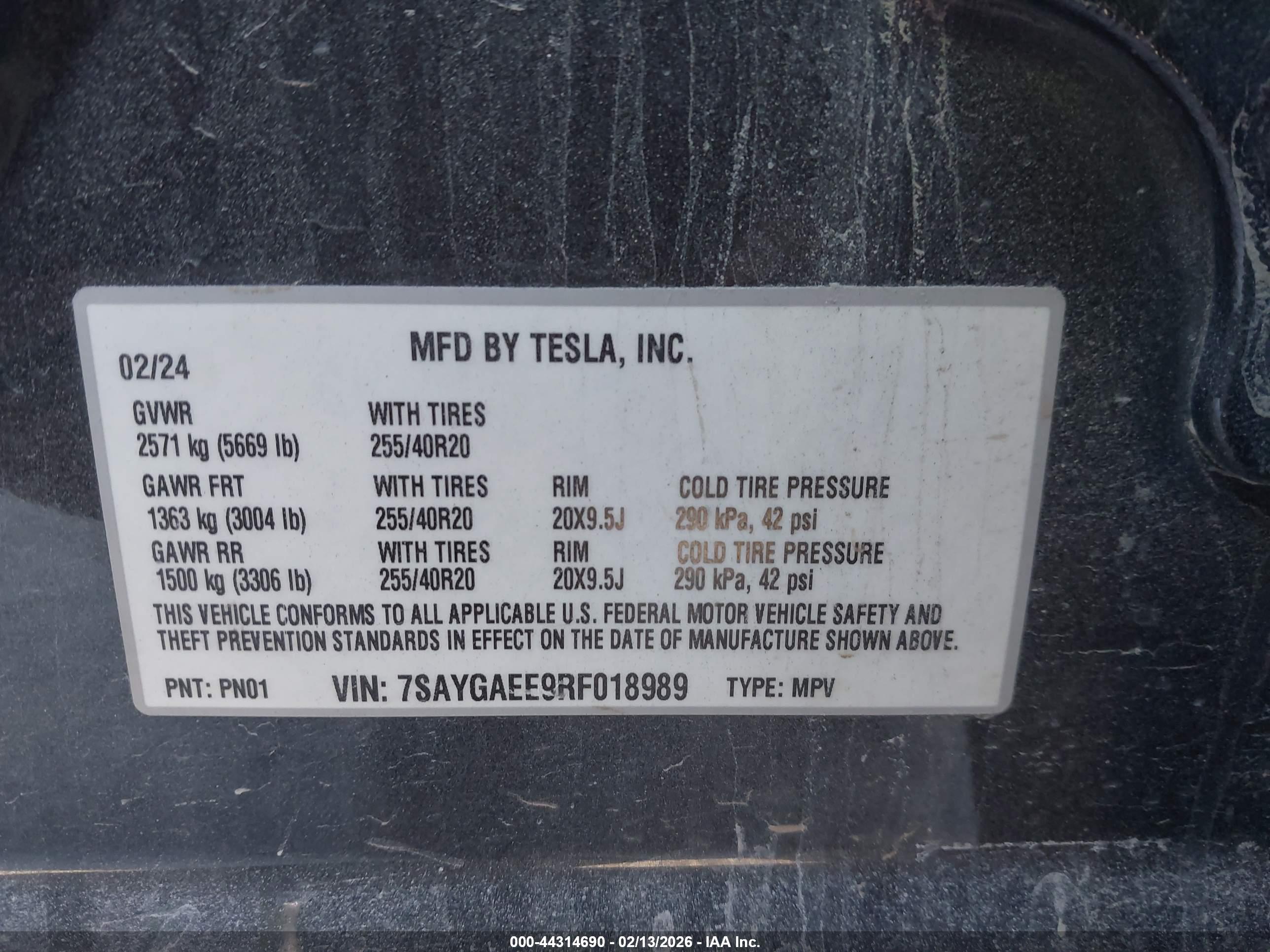 TESLA MODEL image 9