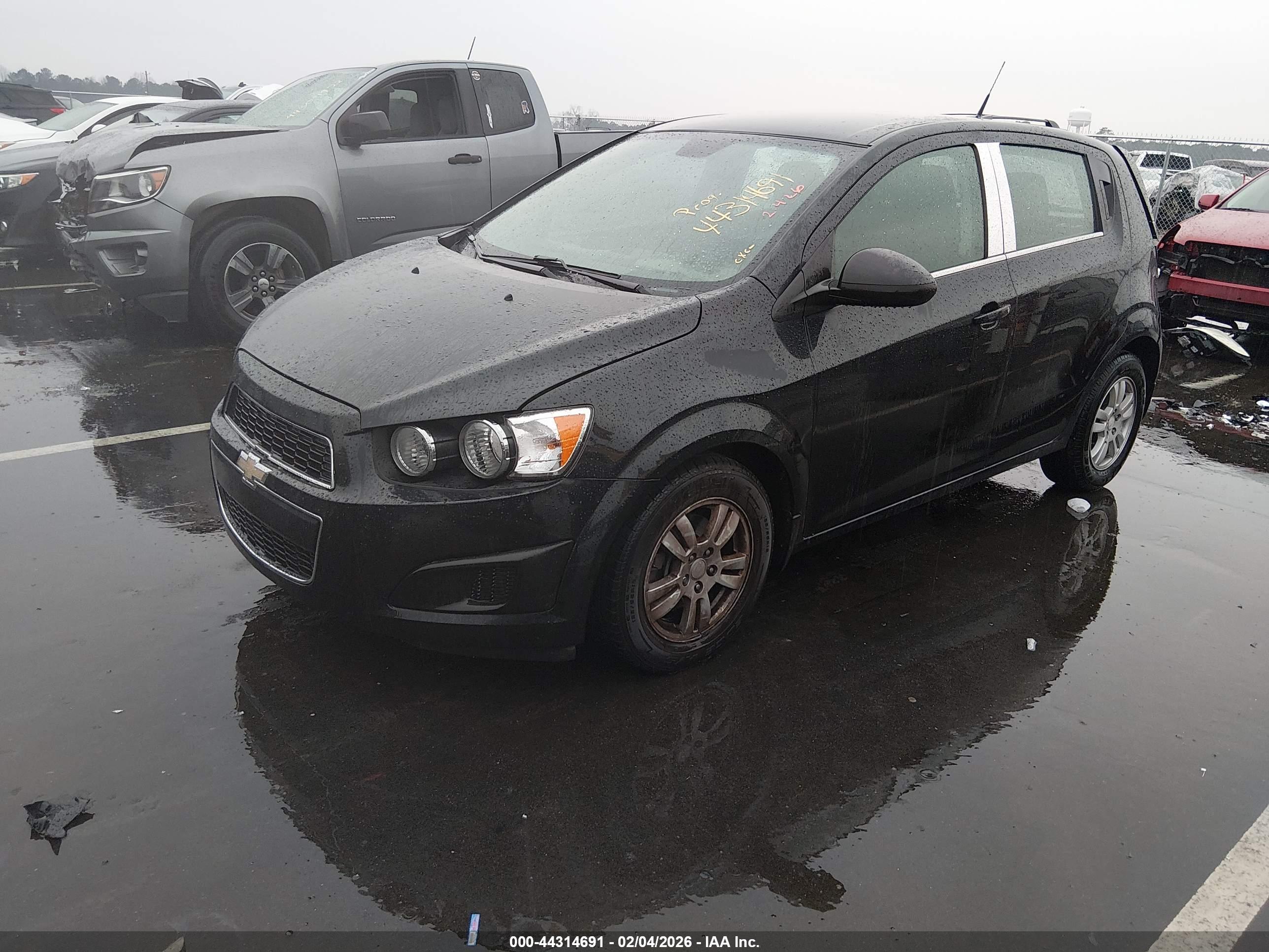 CHEVROLET SONIC image 2