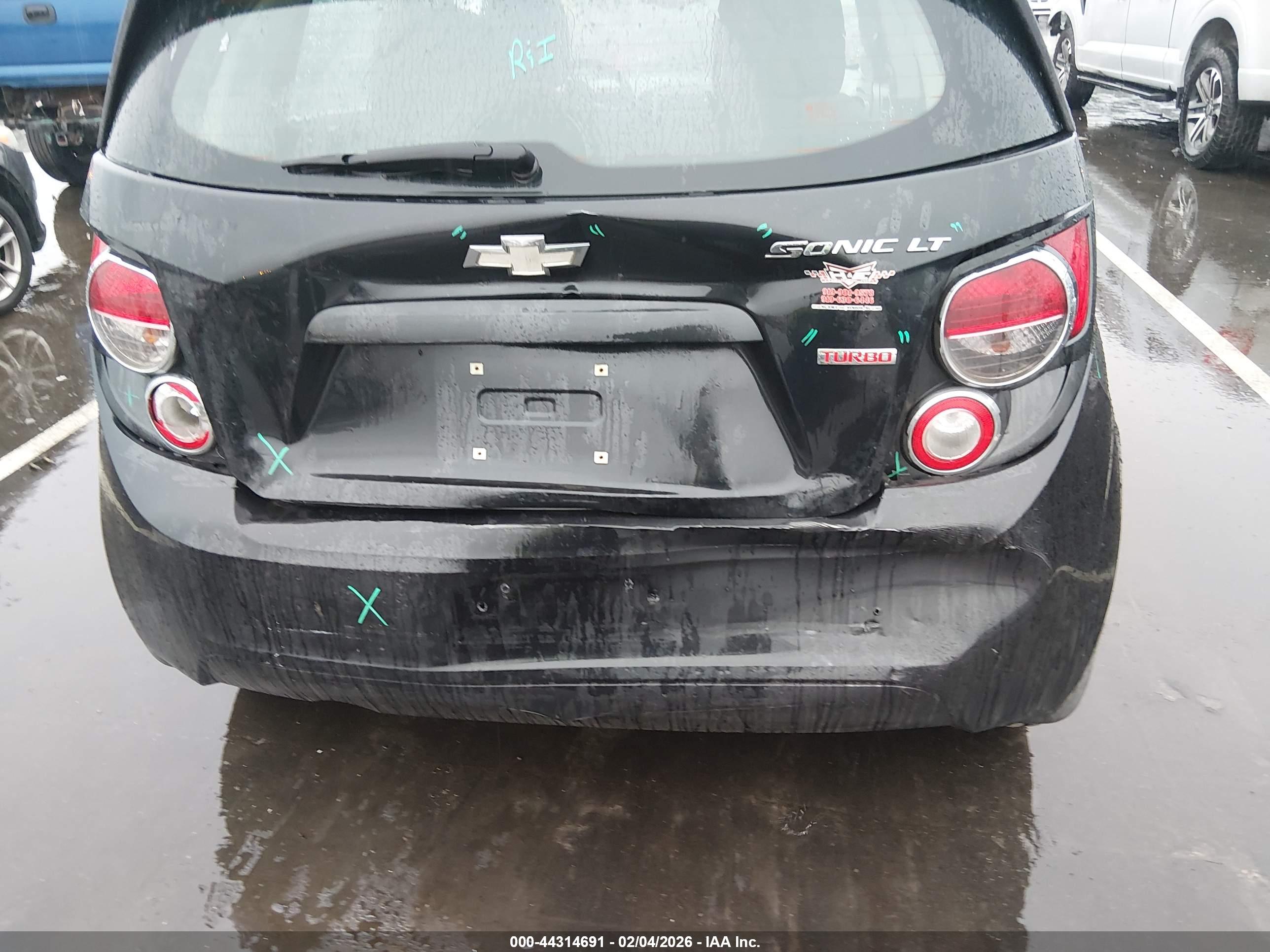 CHEVROLET SONIC image 6