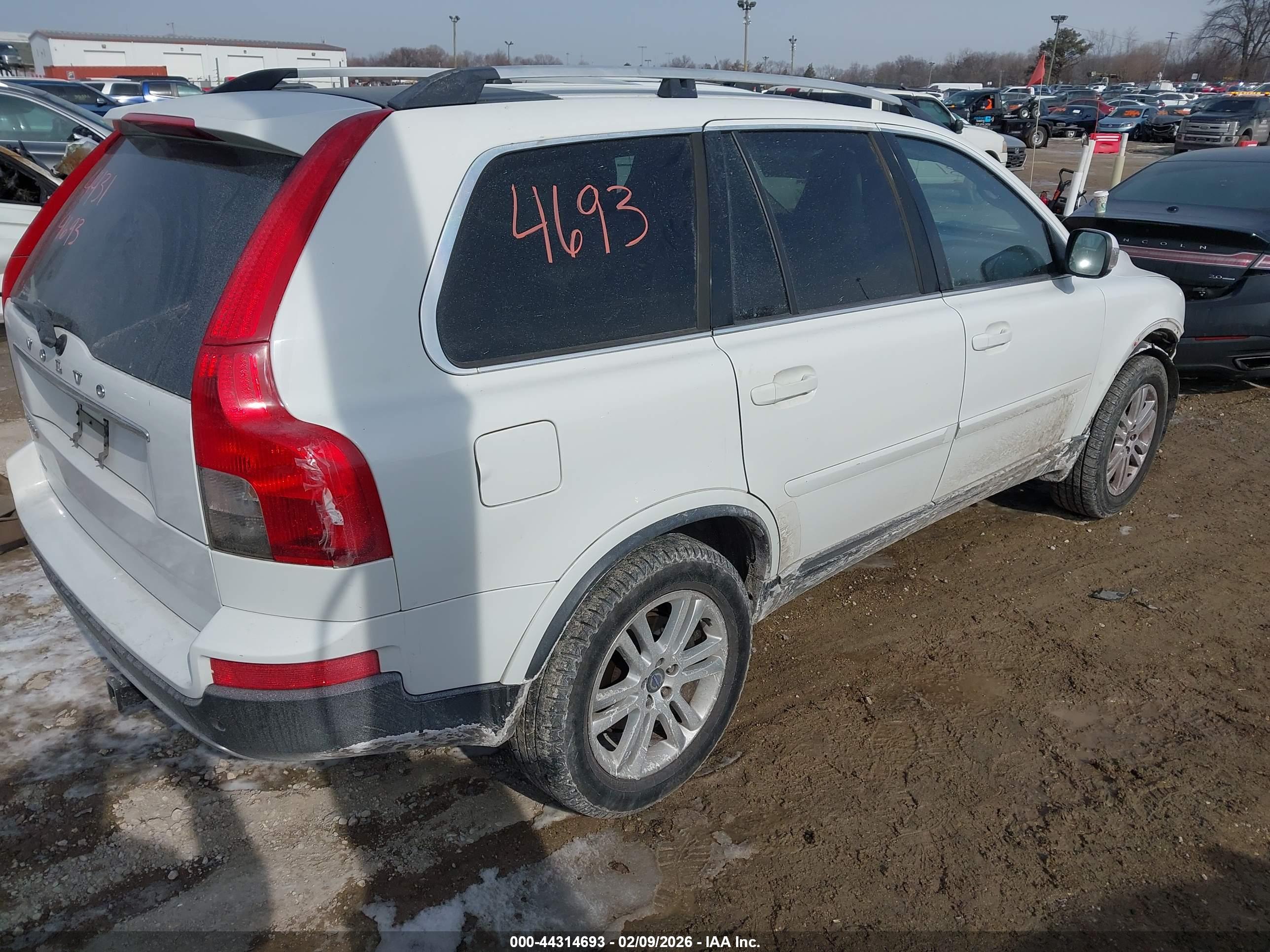VOLVO XC90 image 4