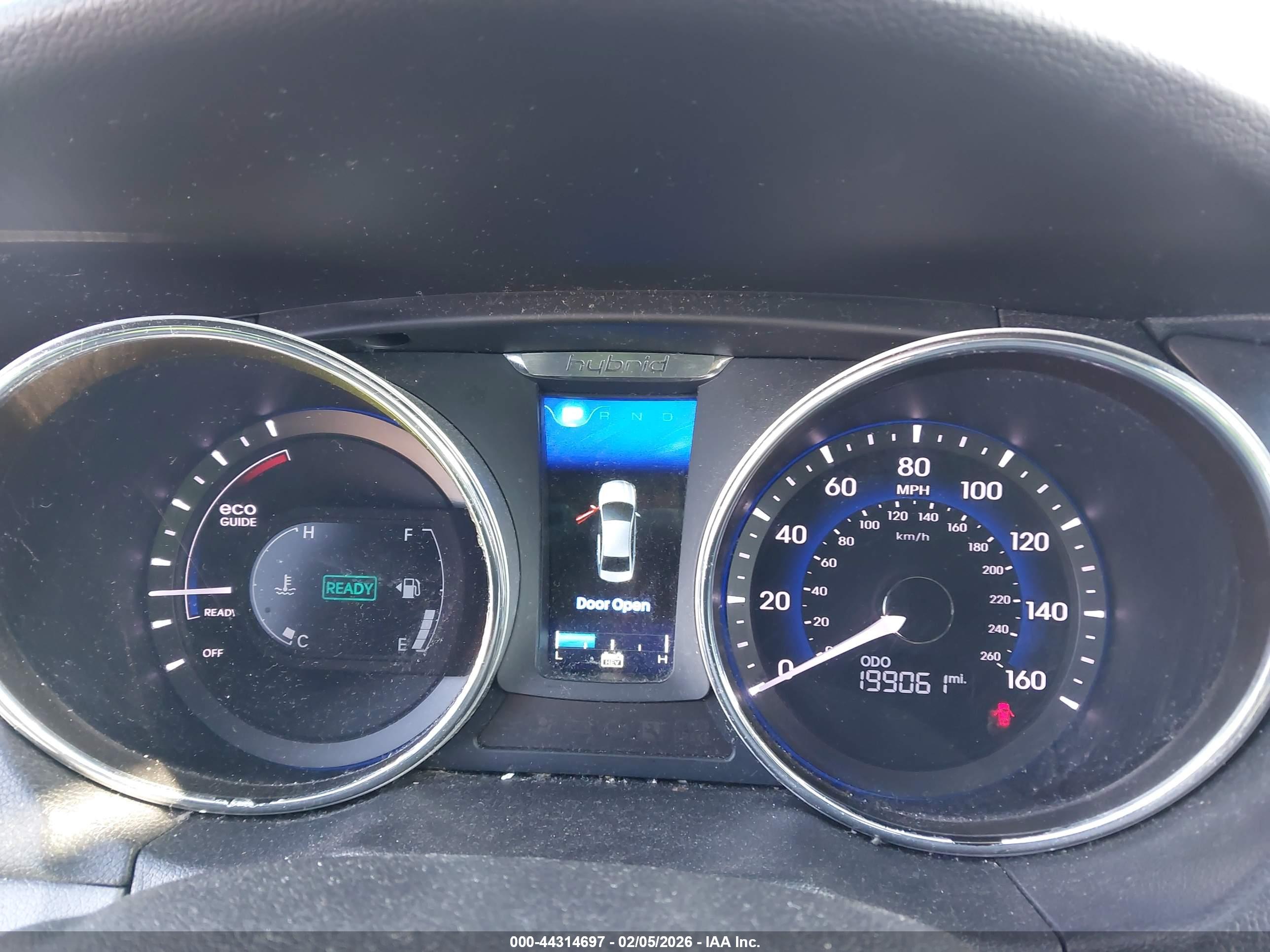 HYUNDAI SONATA image 7
