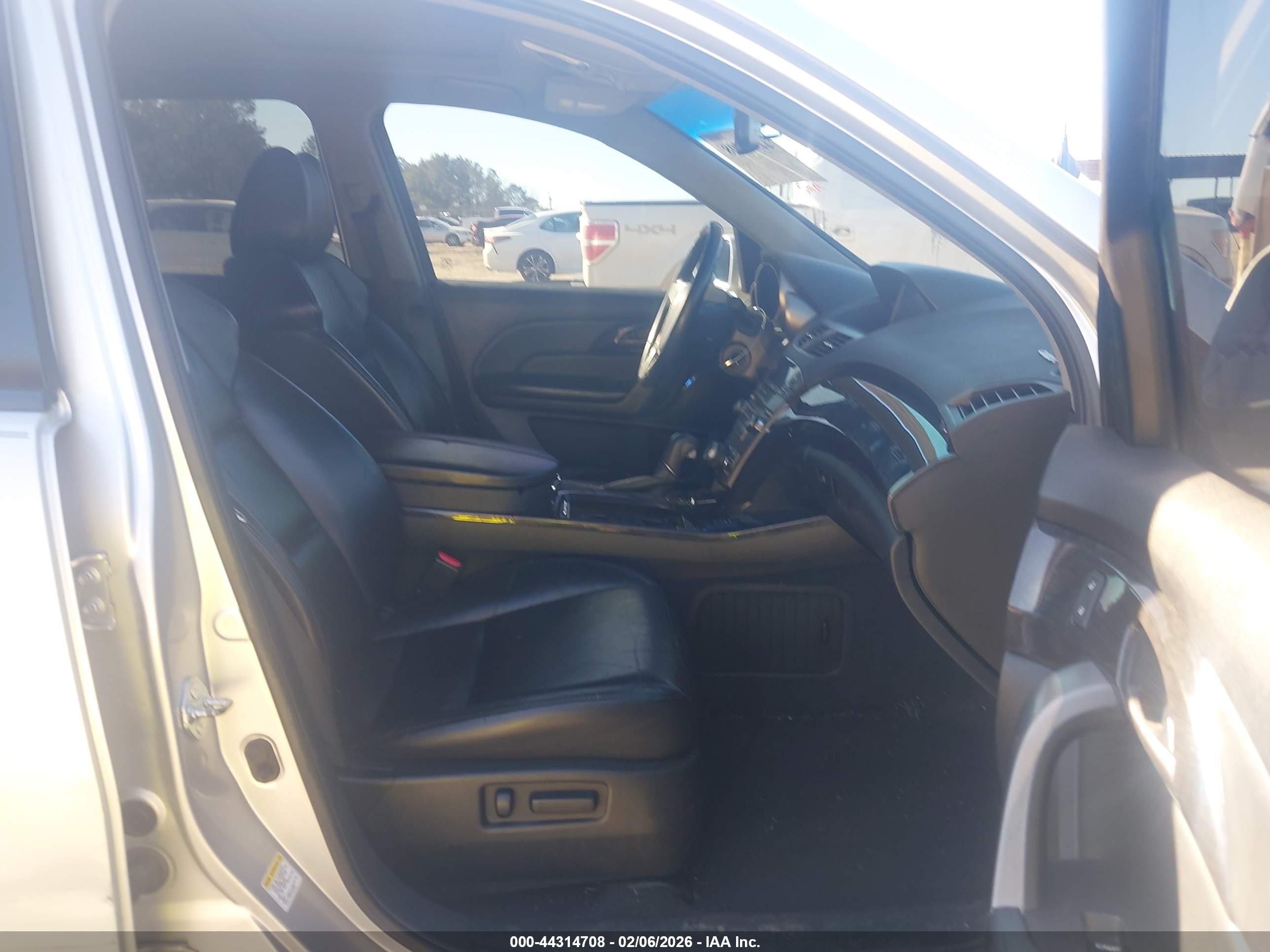 ACURA MDX image 5