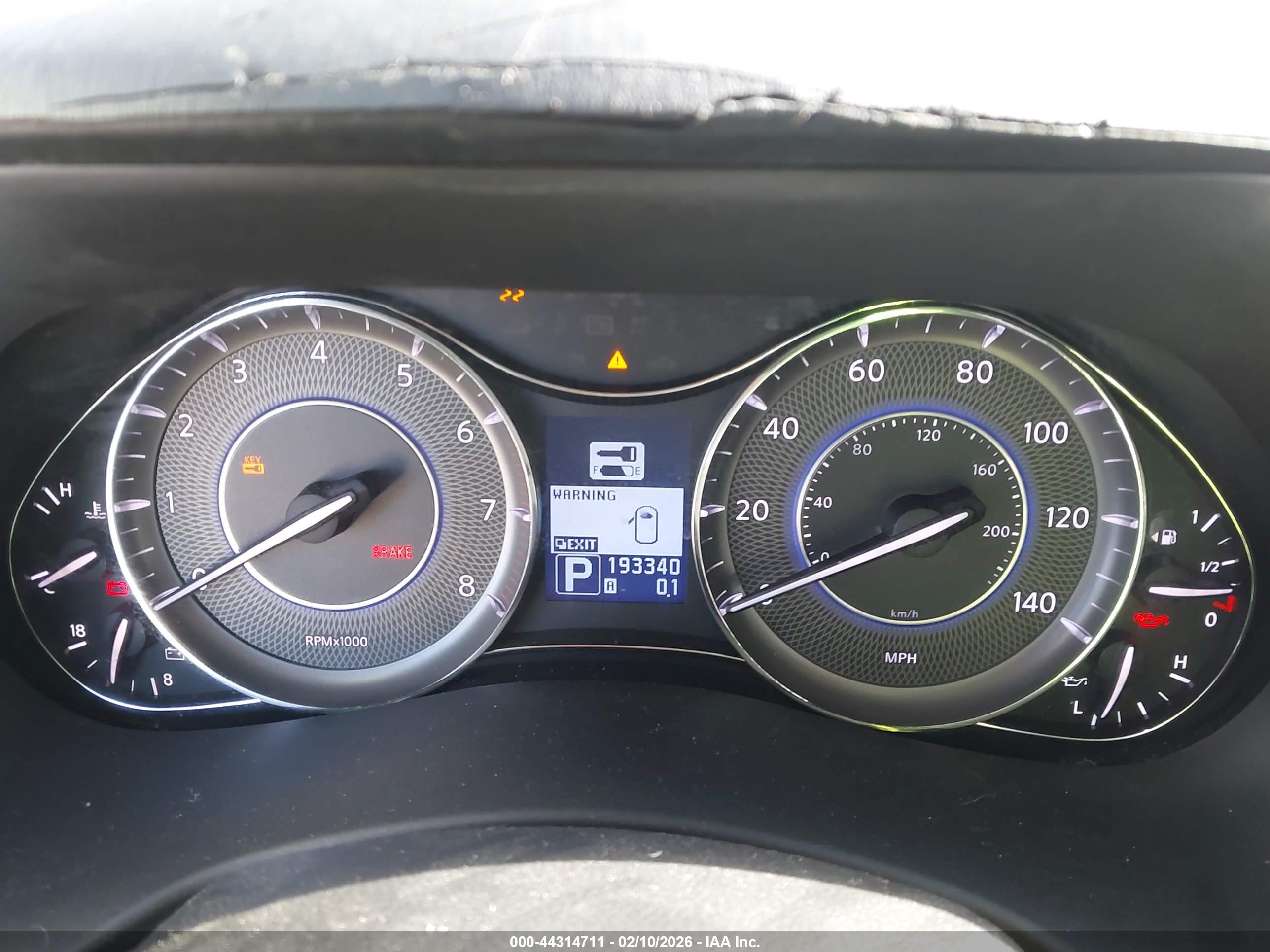 INFINITI QX56 image 7