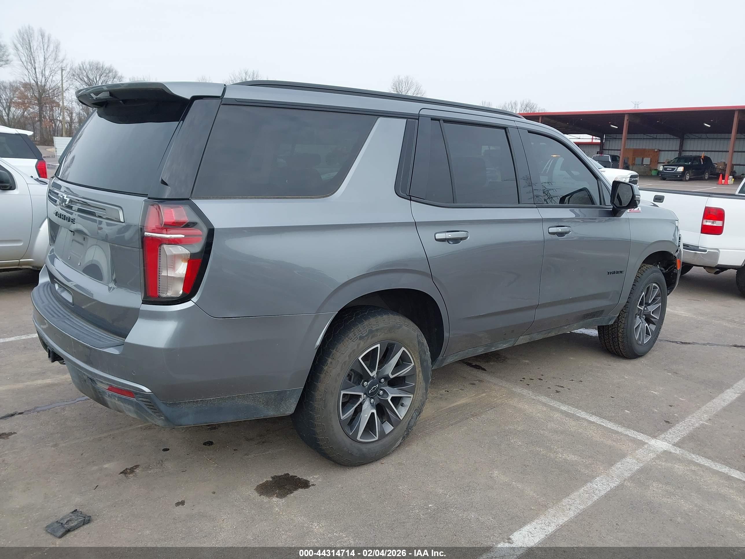 CHEVROLET TAHOE image 4