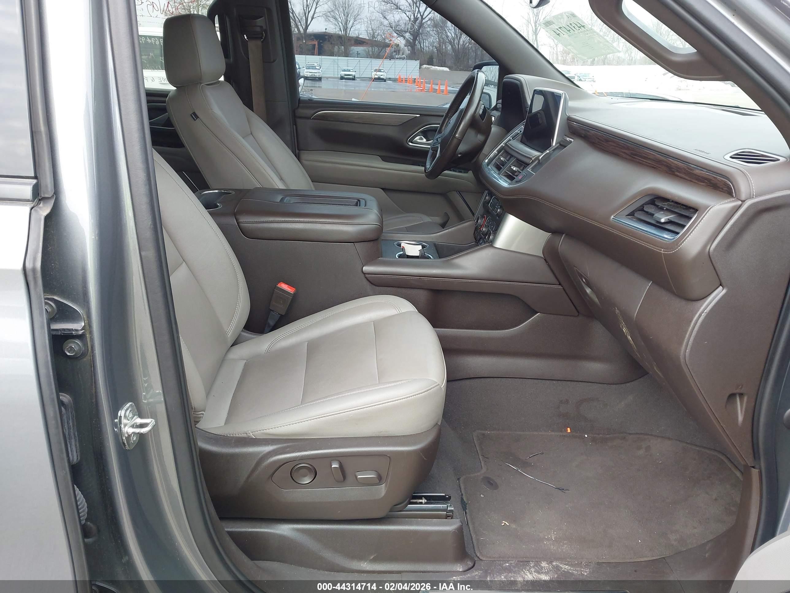 CHEVROLET TAHOE image 5