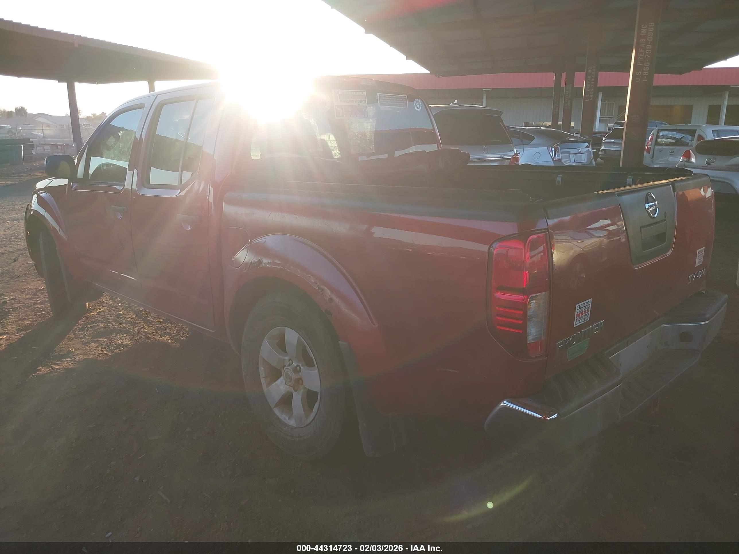 NISSAN FRONTIER image 3