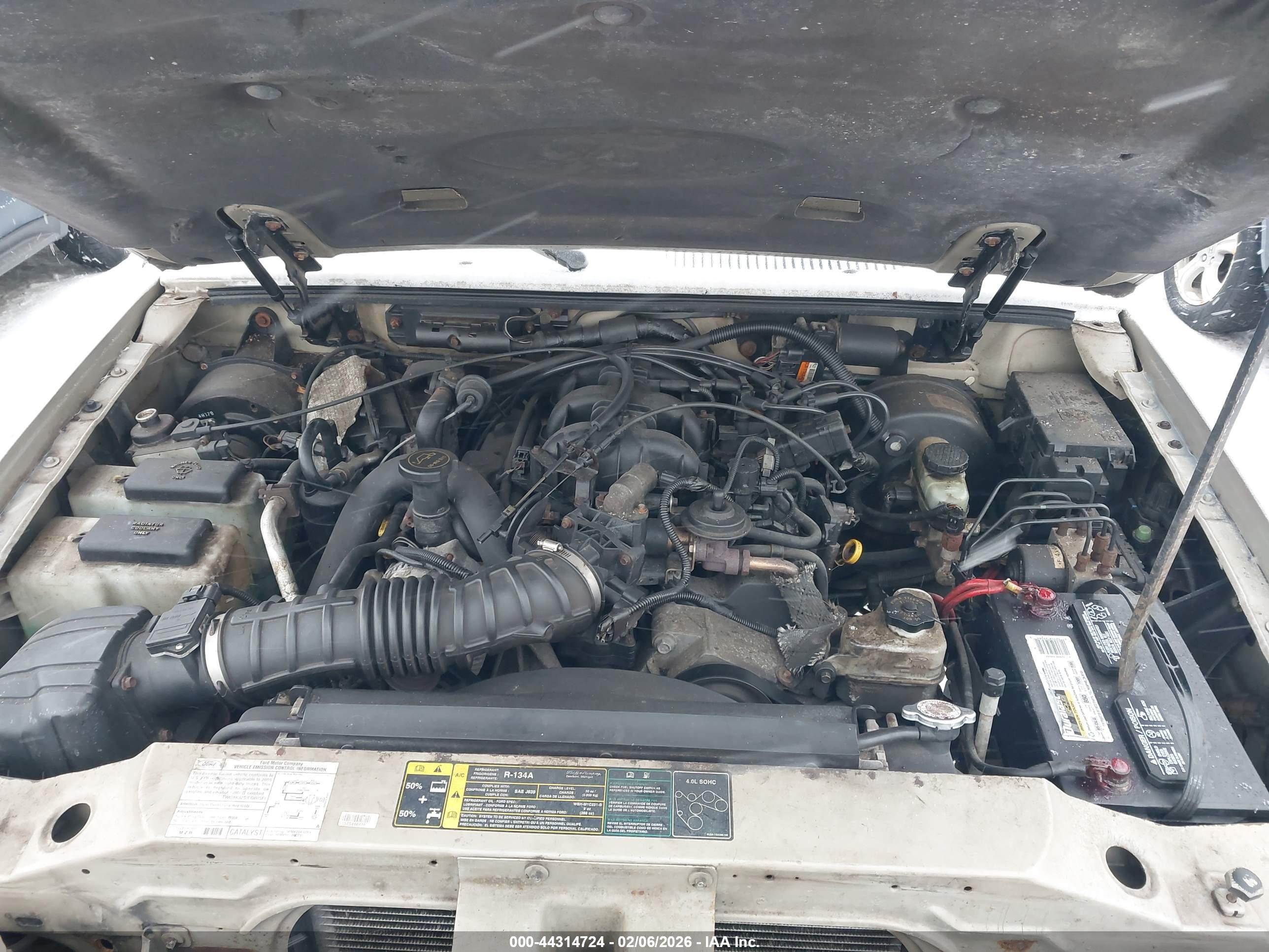 FORD EXPLORER image 10