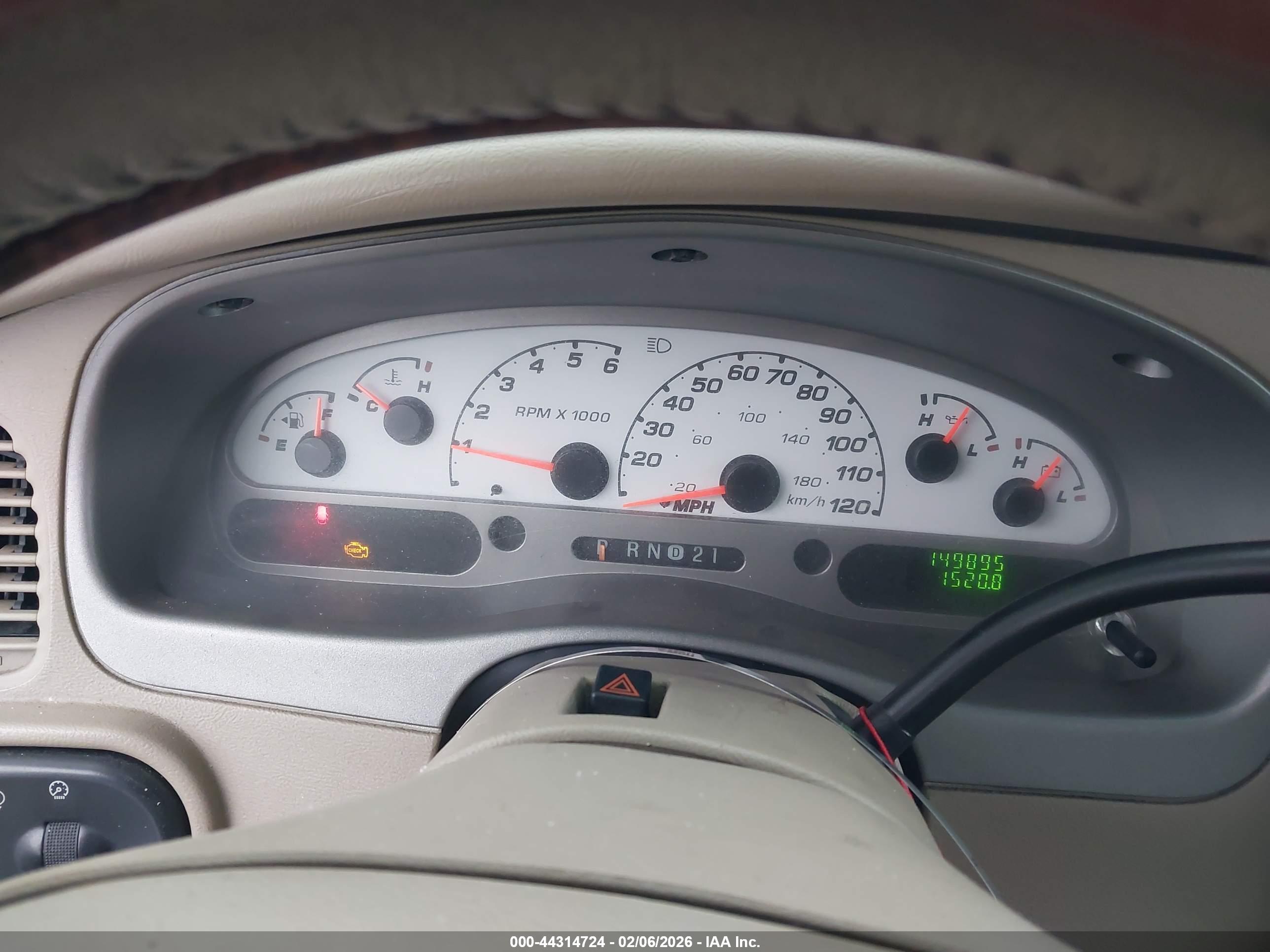 FORD EXPLORER image 7
