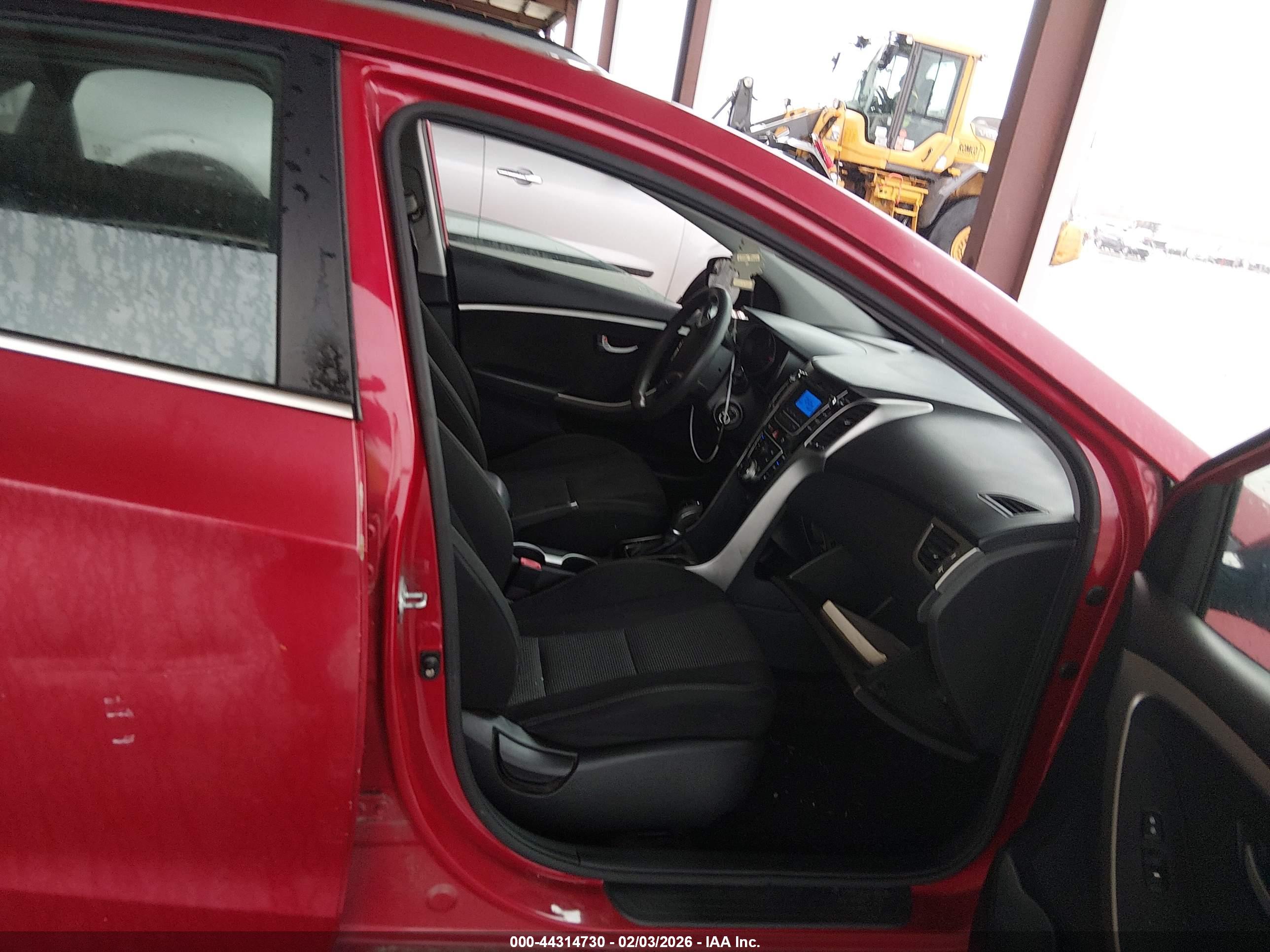 HYUNDAI ELANTRA image 5