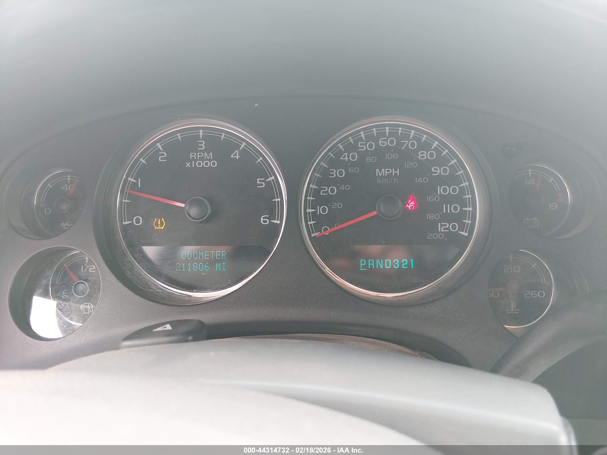 GMC YUKON image 7