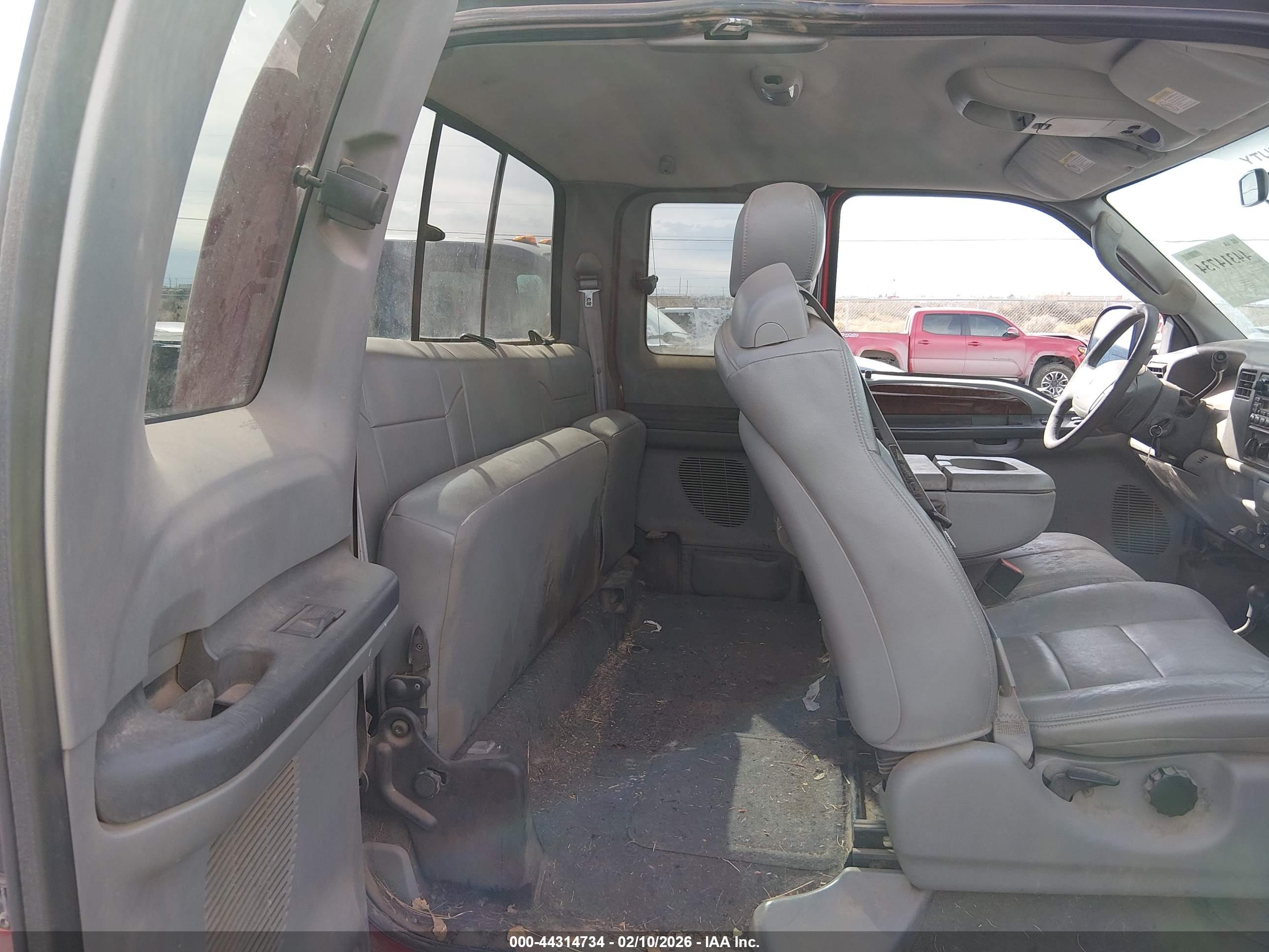 FORD F-350 image 8