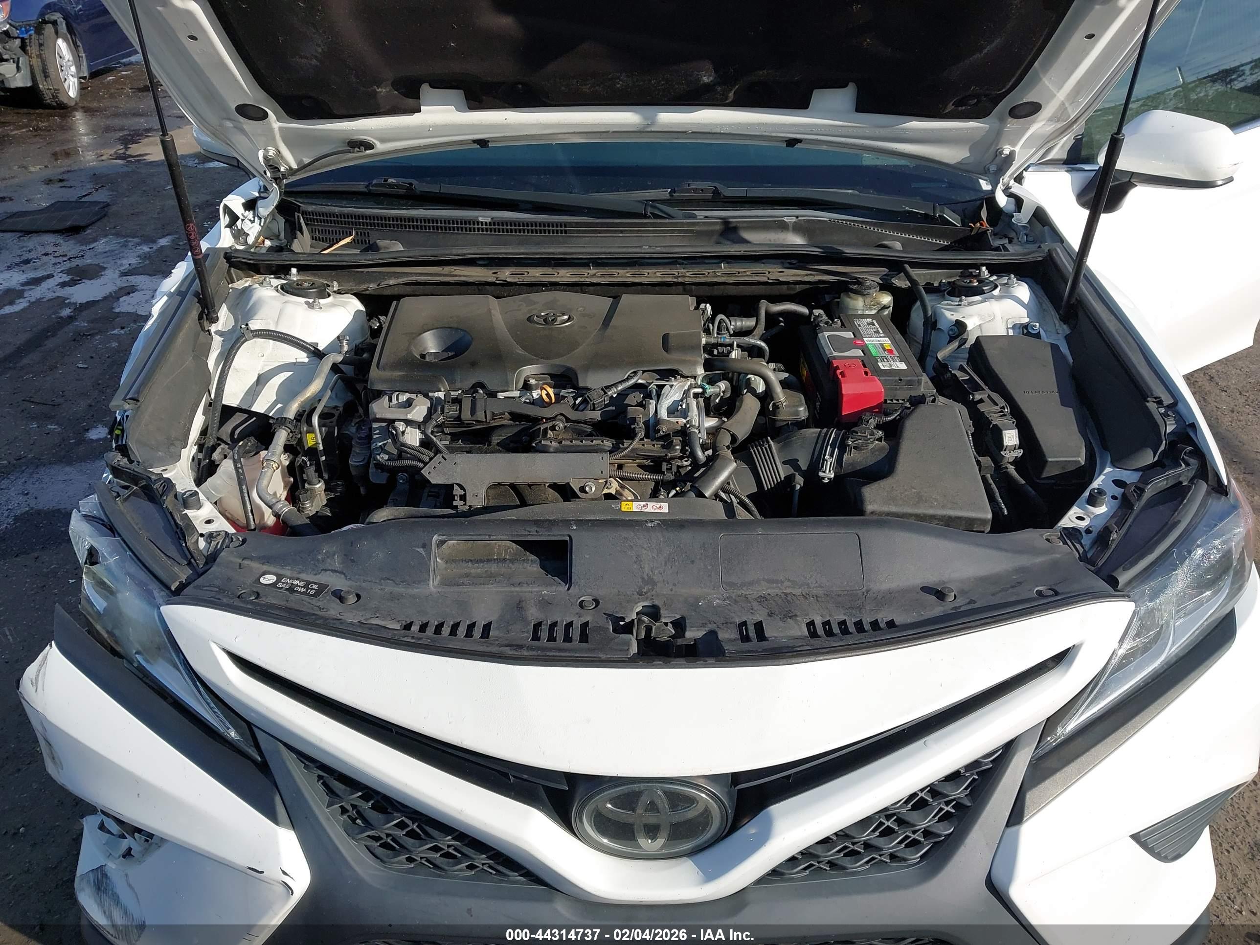TOYOTA CAMRY image 10