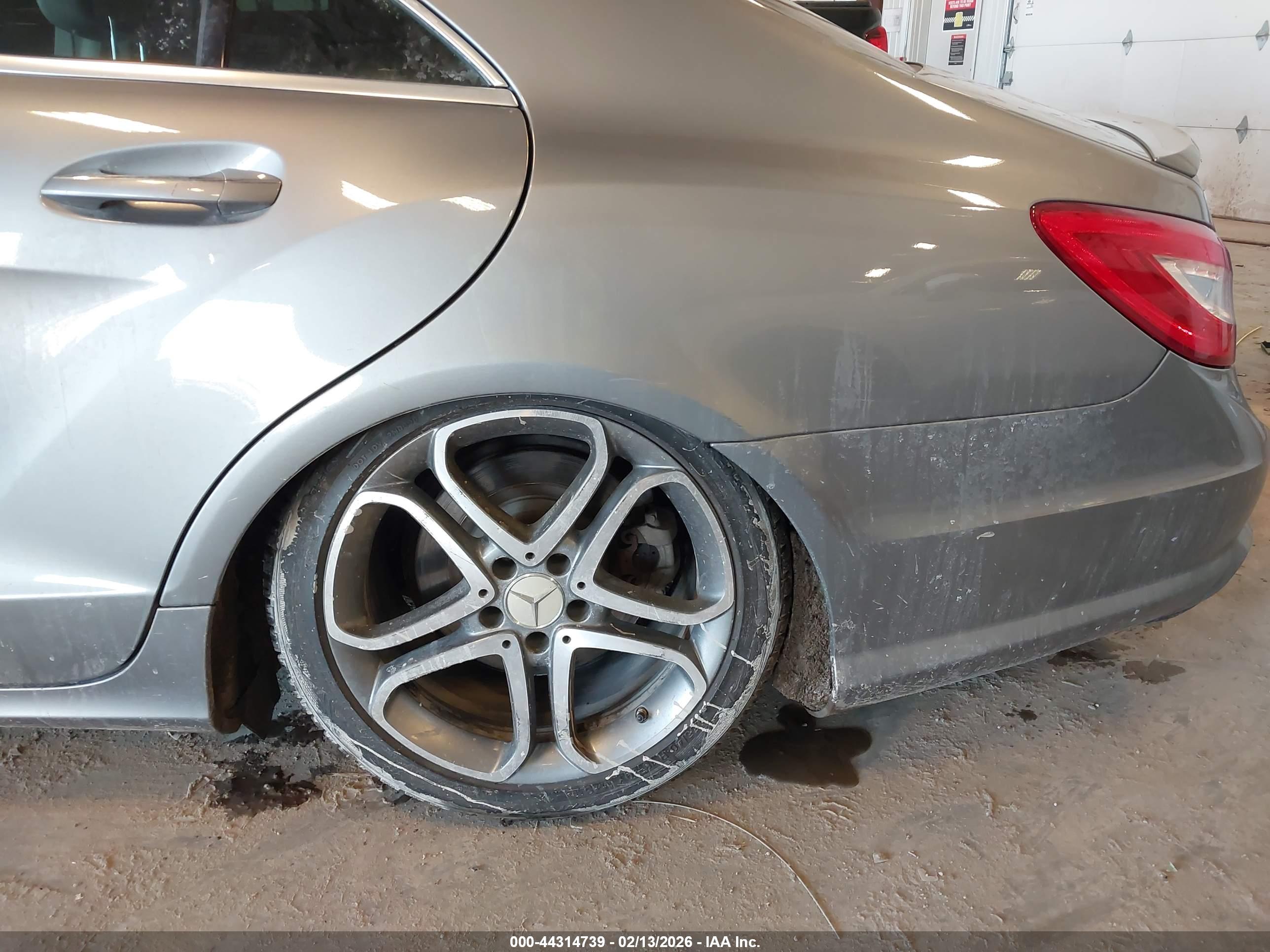 MERCEDES-BENZ CLS image 6