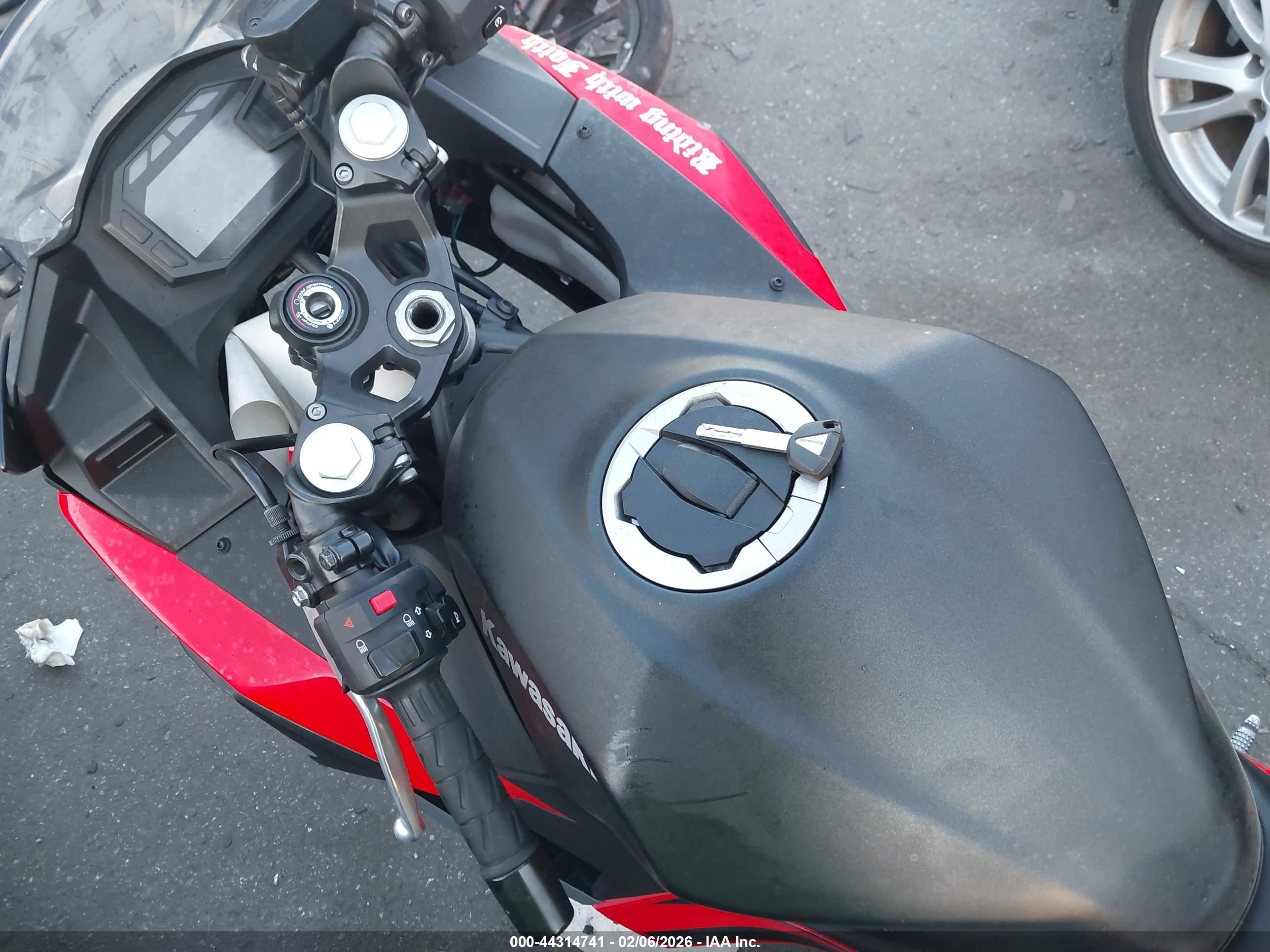 KAWASAKI EX500 image 11