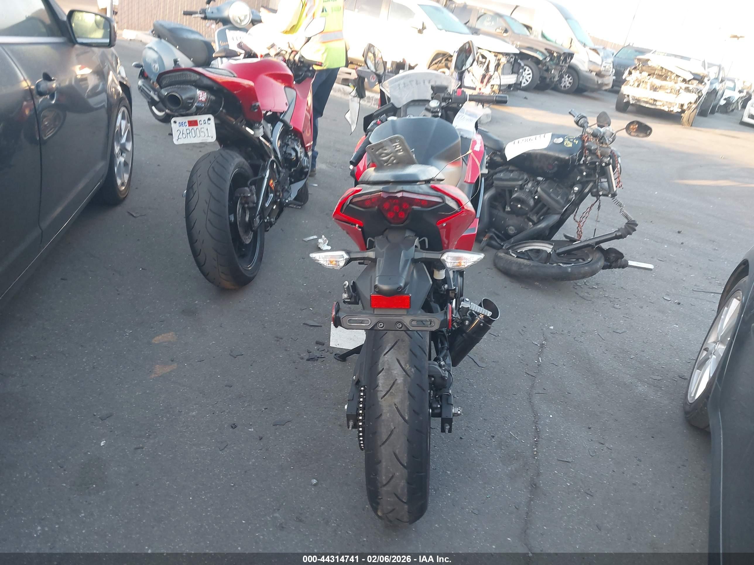 KAWASAKI EX500 image 6