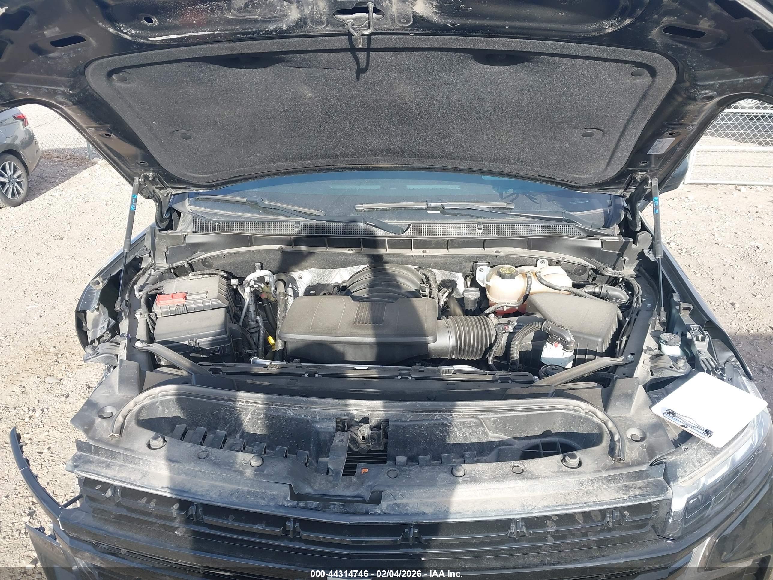CHEVROLET SUBURBAN image 10
