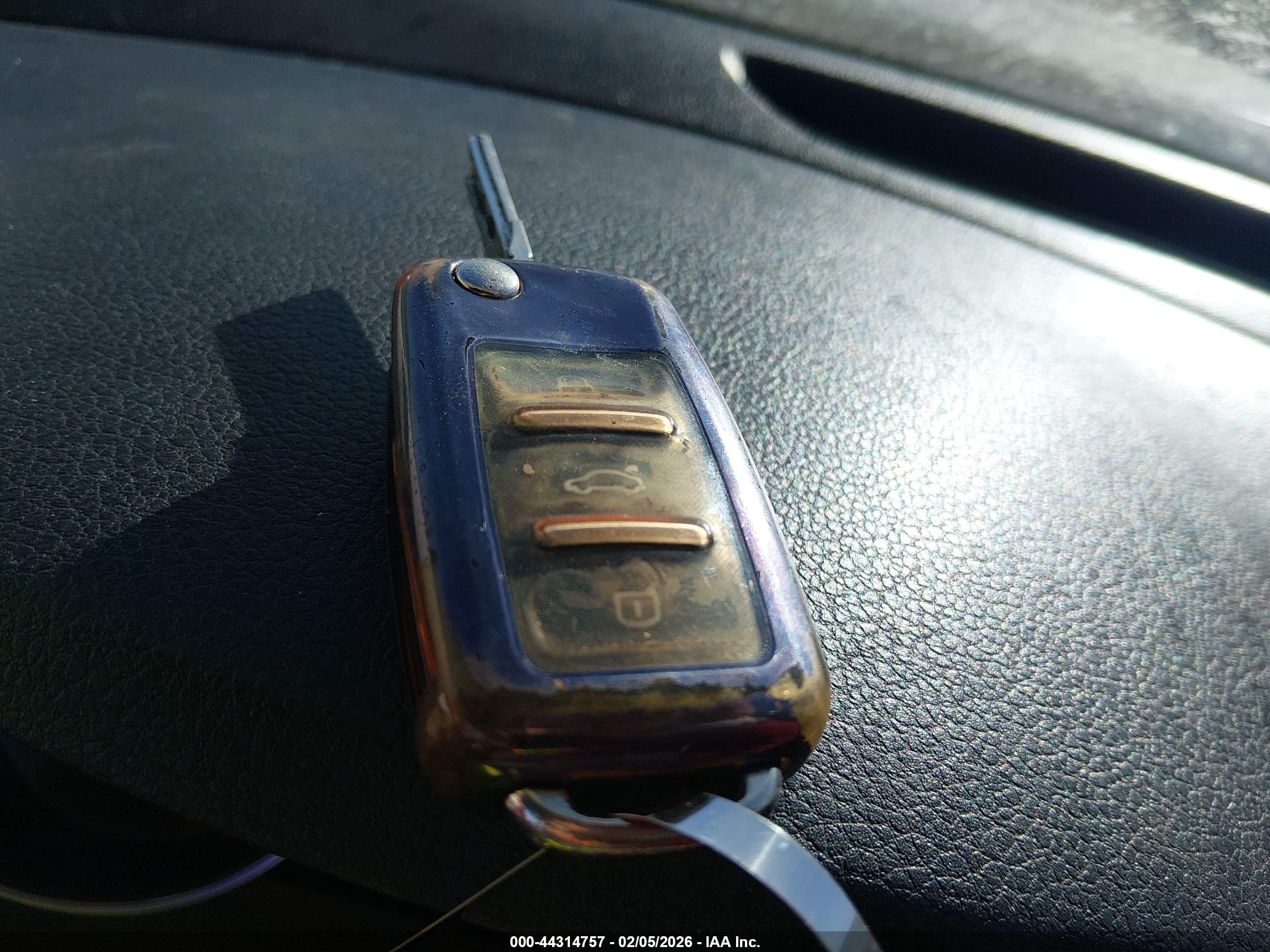 VOLKSWAGEN JETTA image 11