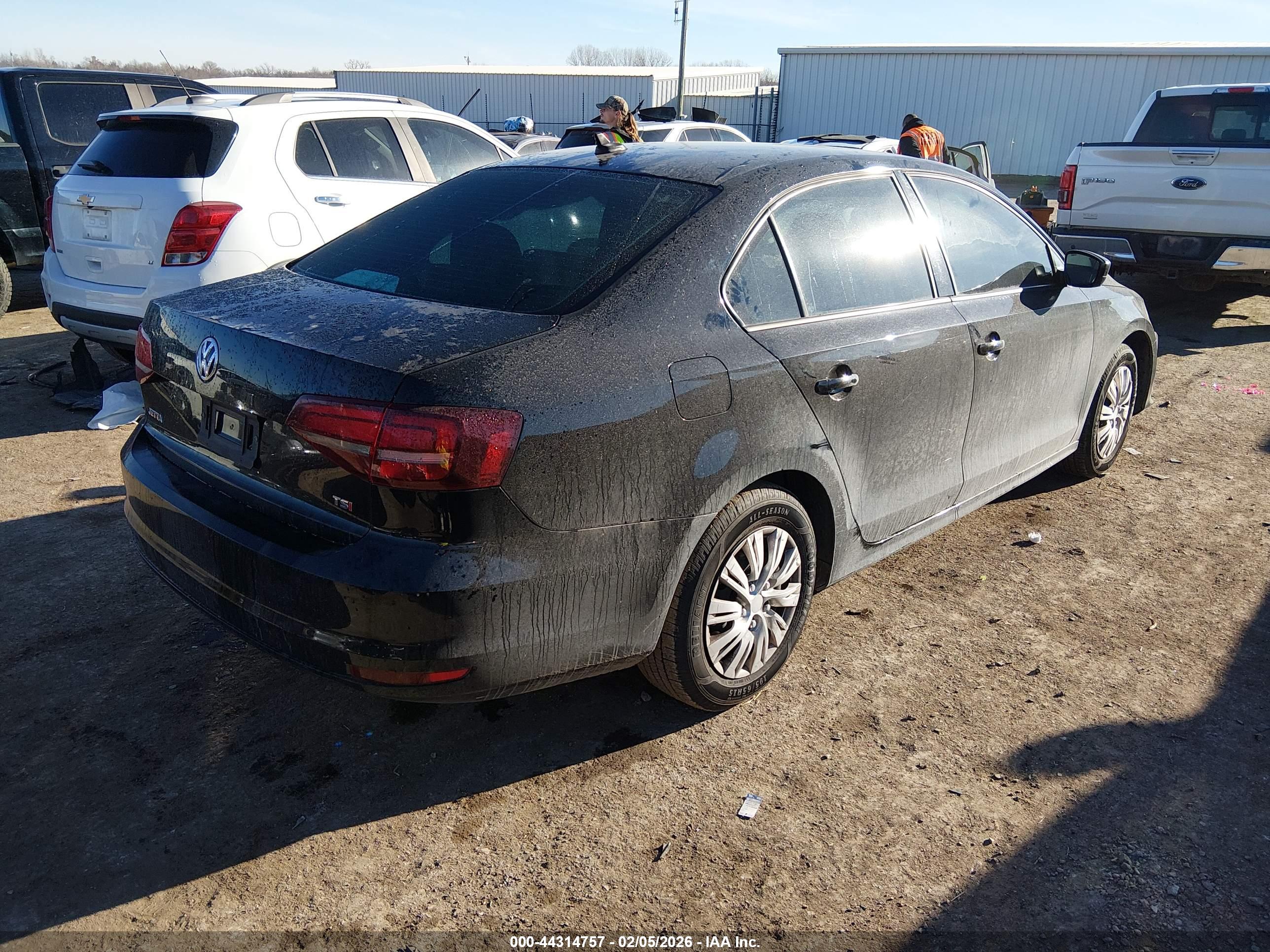 VOLKSWAGEN JETTA image 4