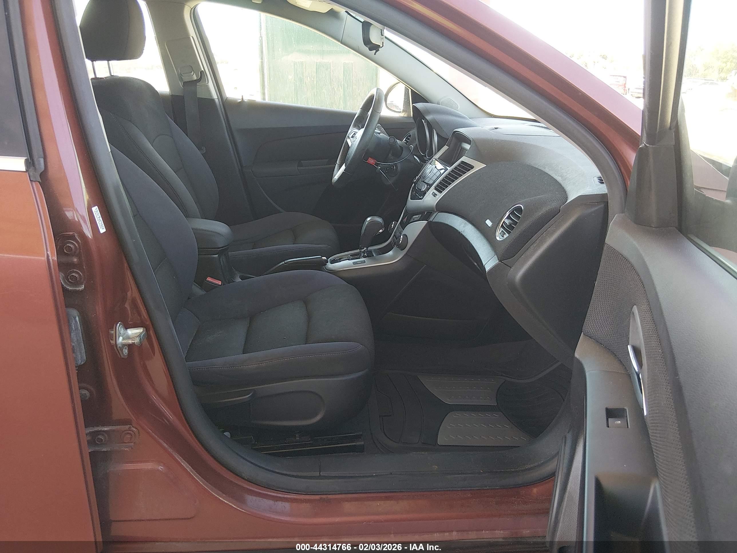 CHEVROLET CRUZE image 5