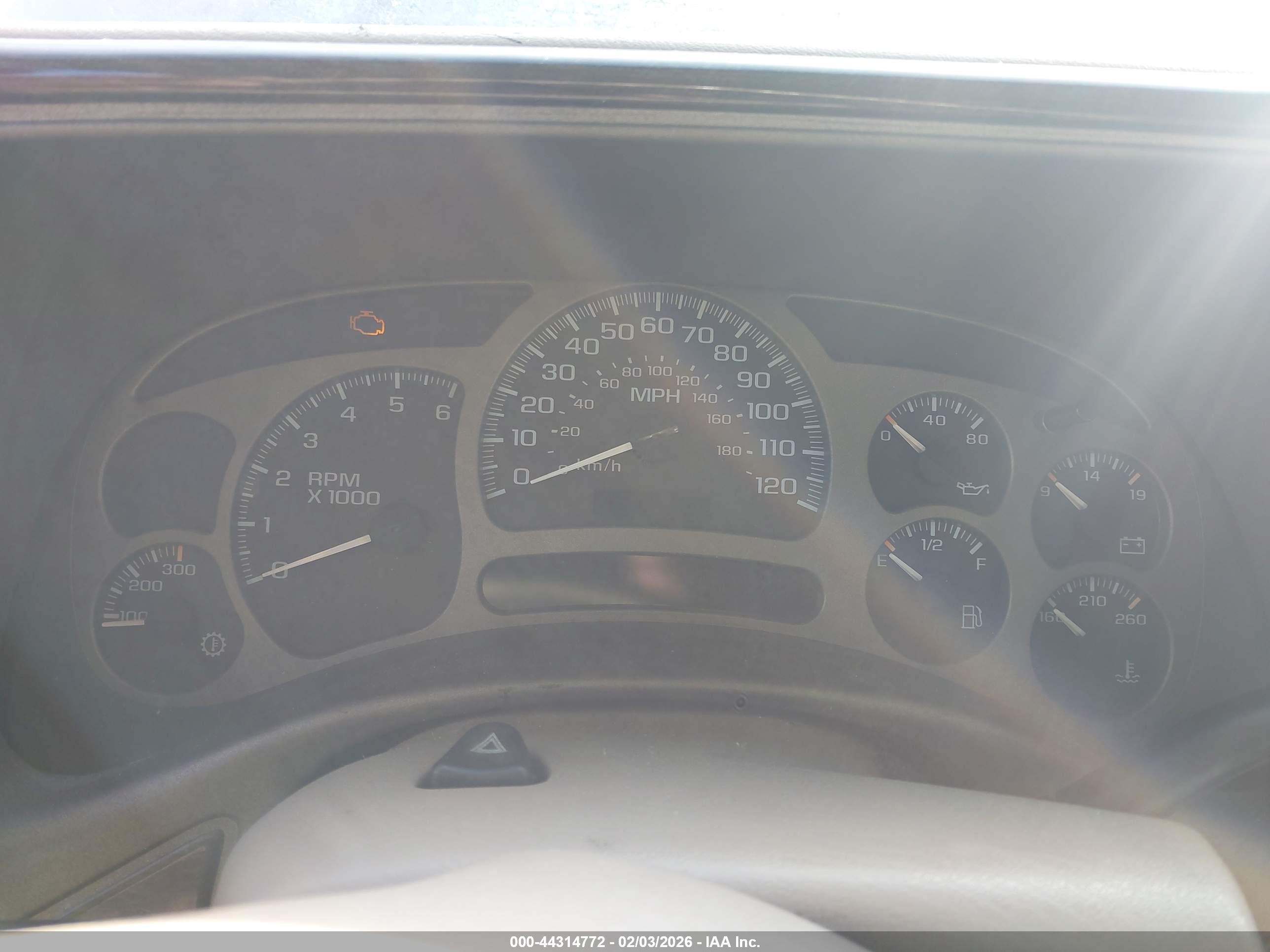 GMC YUKON image 7