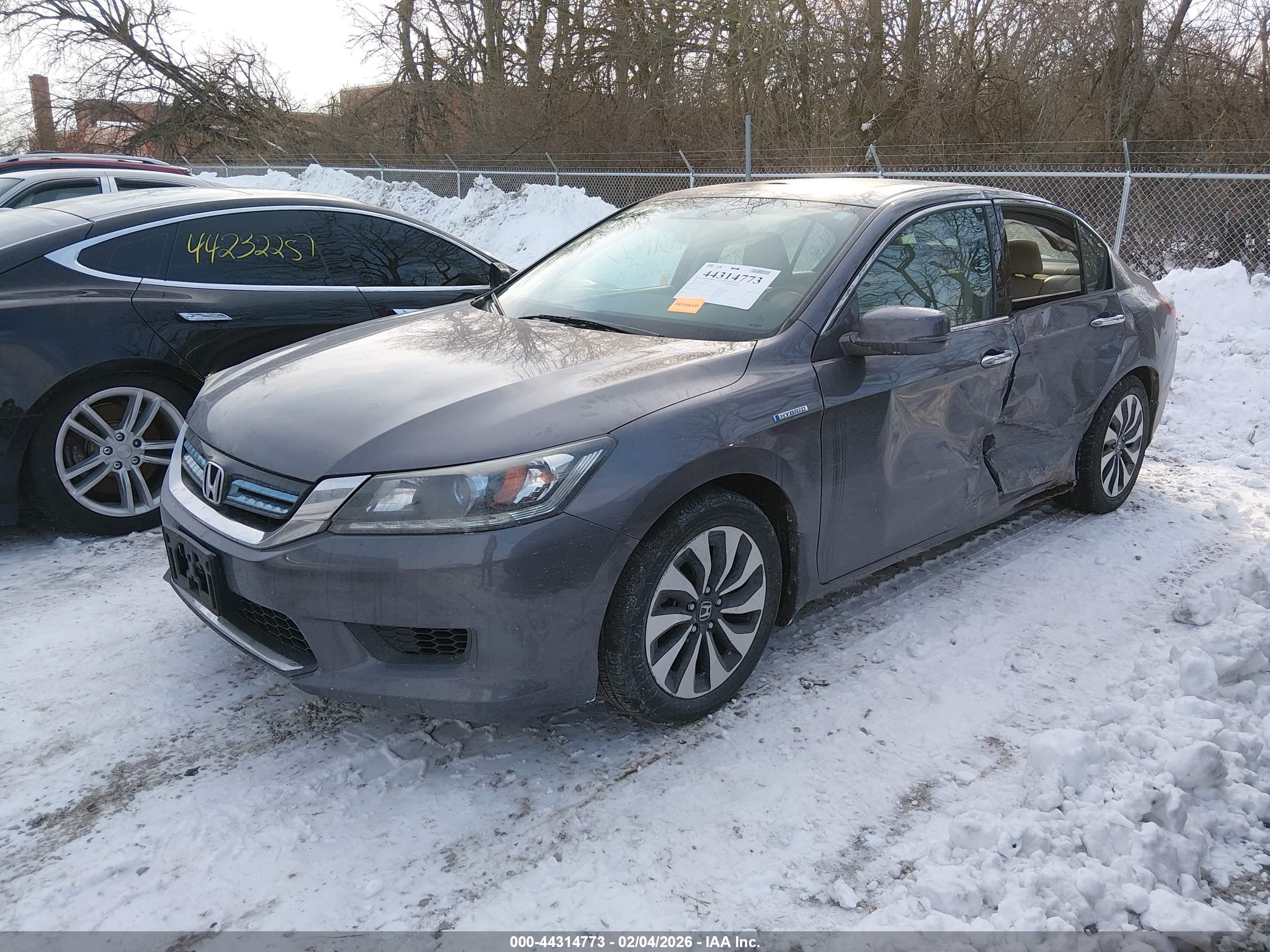 HONDA ACCORD image 2