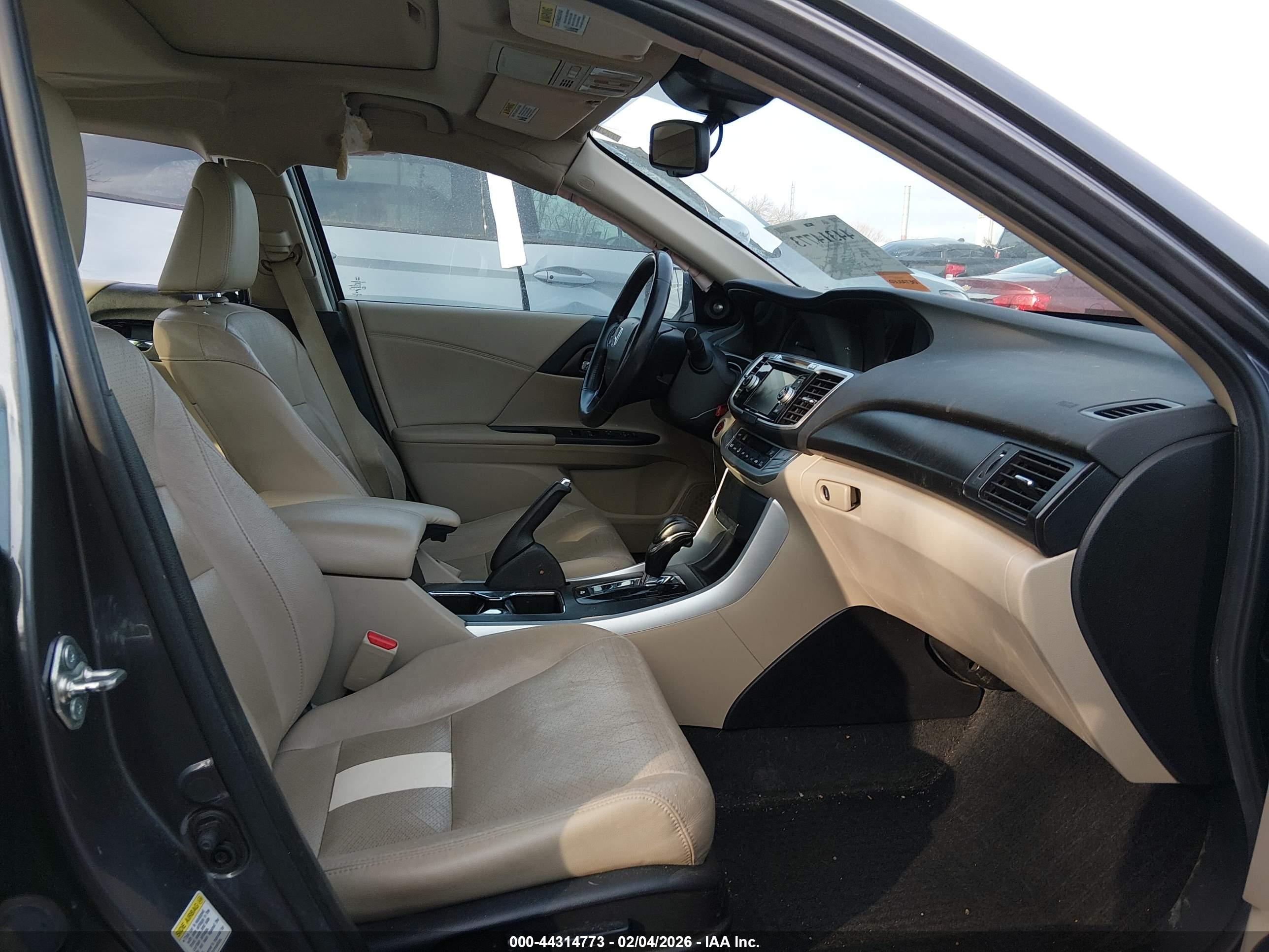 HONDA ACCORD image 5