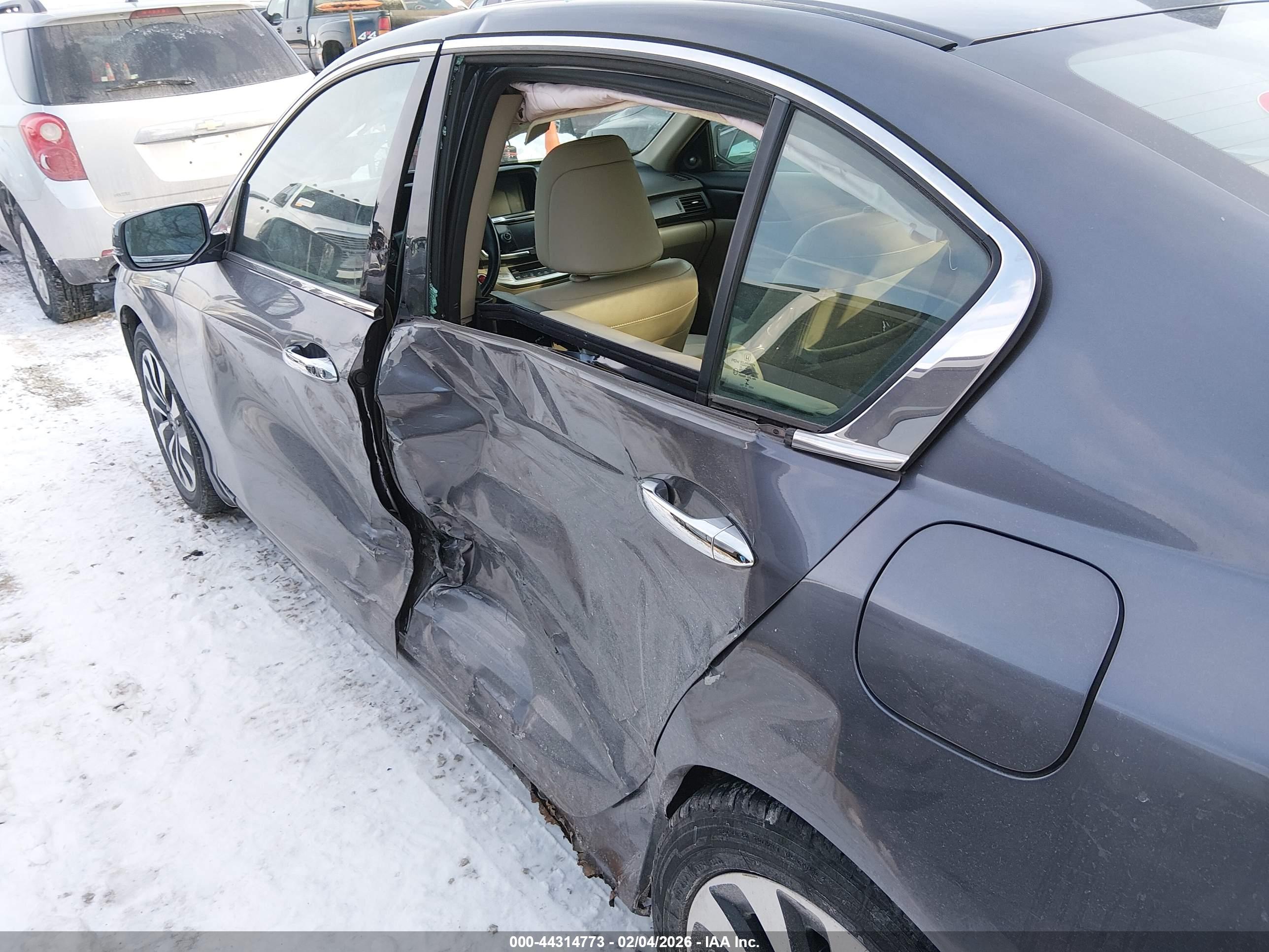 HONDA ACCORD image 6