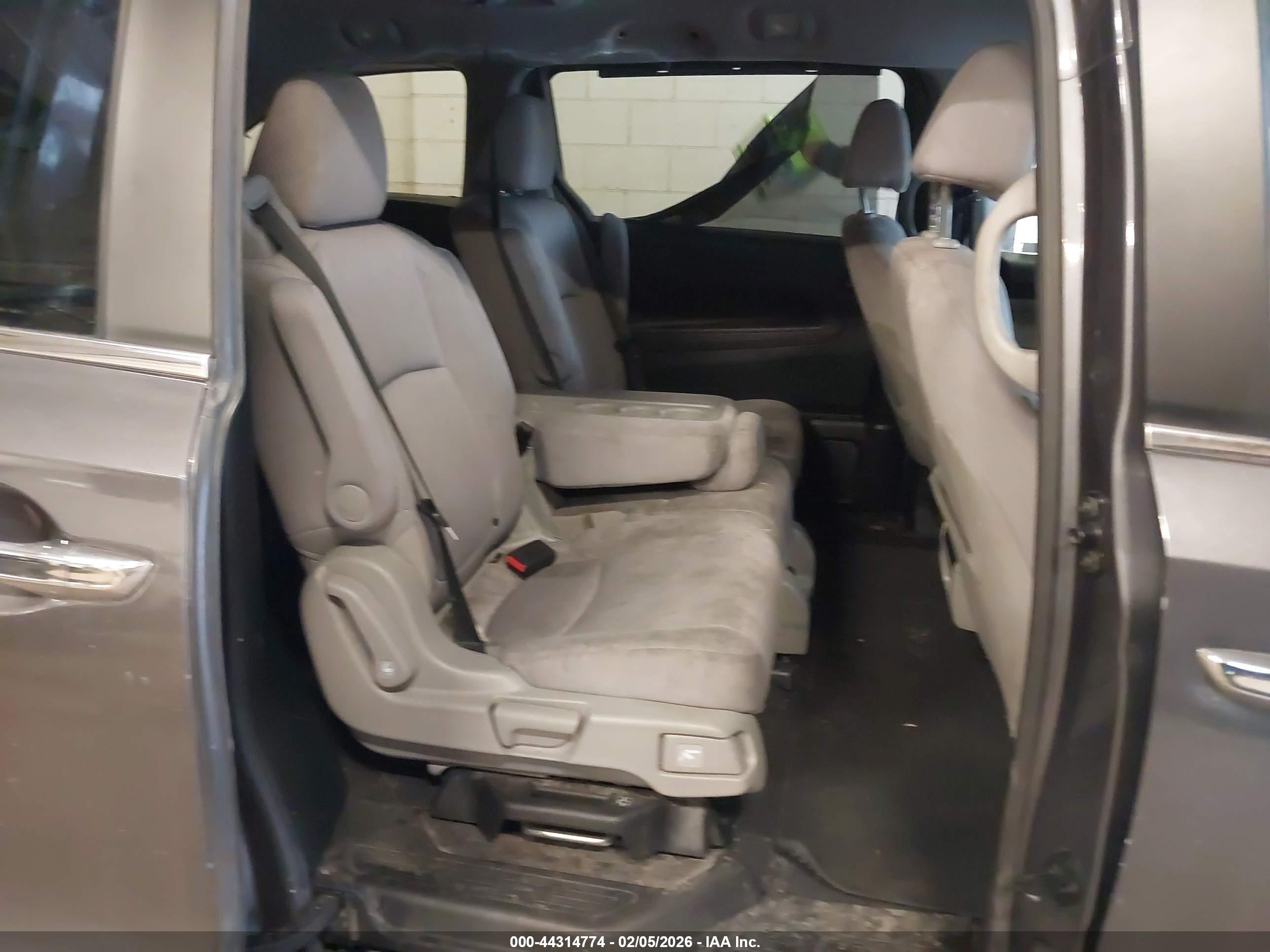 HONDA ODYSSEY image 8