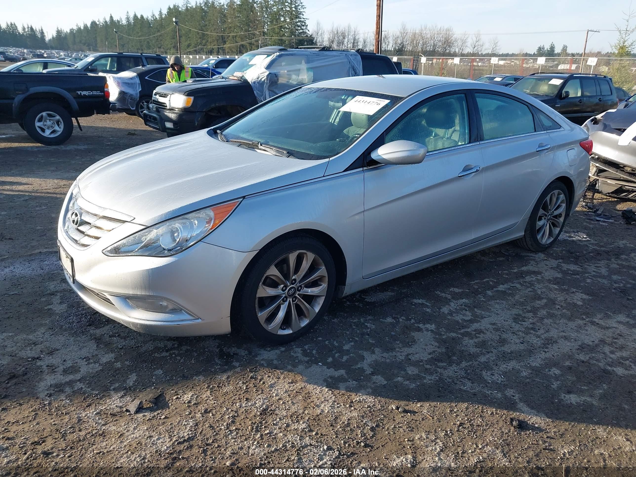 HYUNDAI SONATA image 2