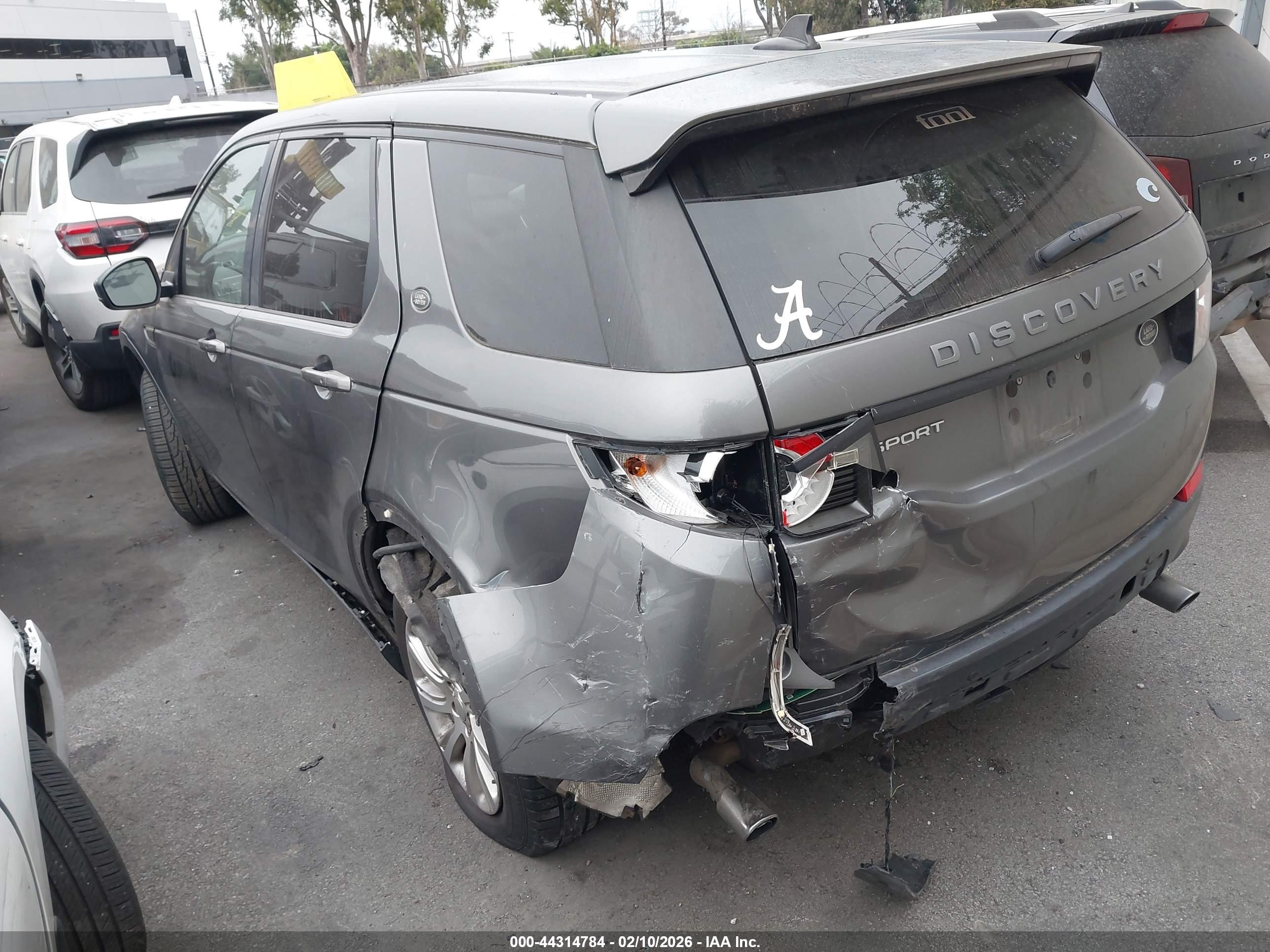 LAND ROVER image 3