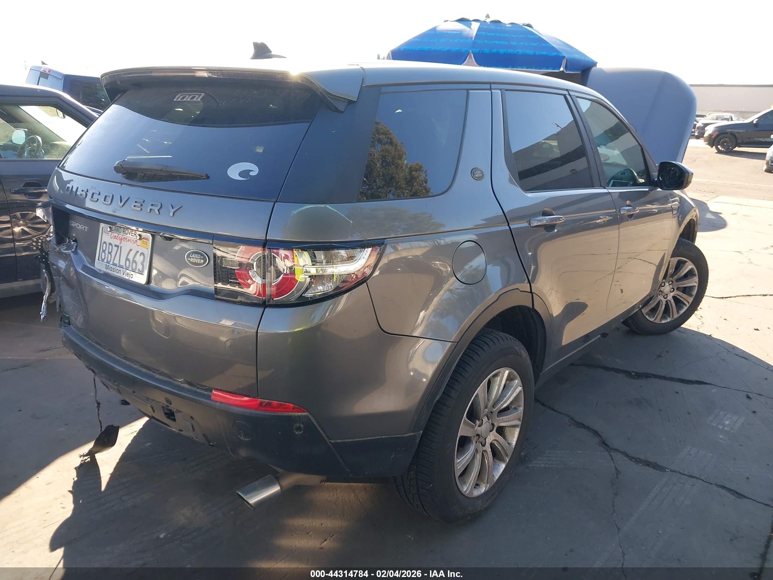 LAND ROVER image 4