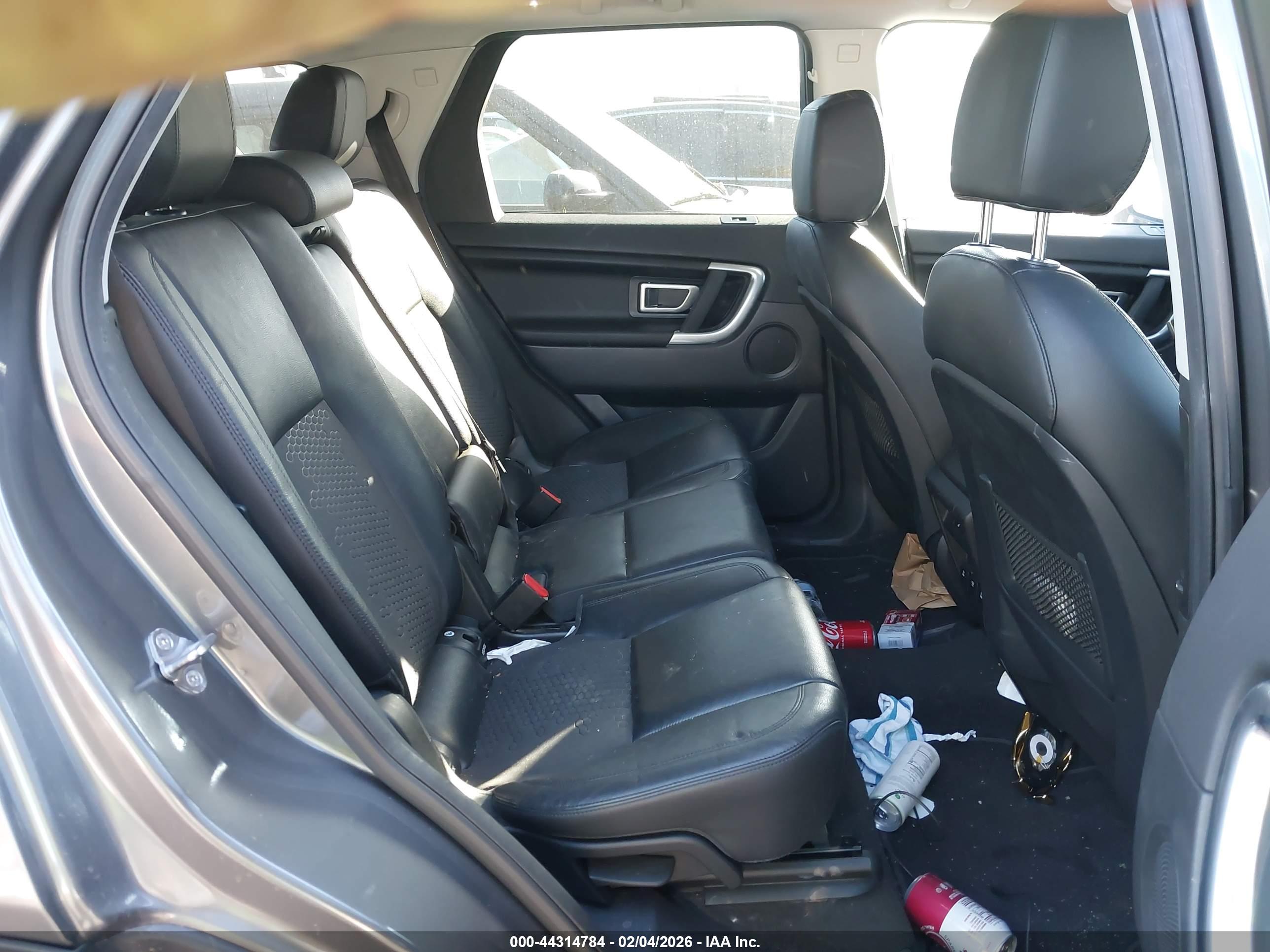 LAND ROVER image 8