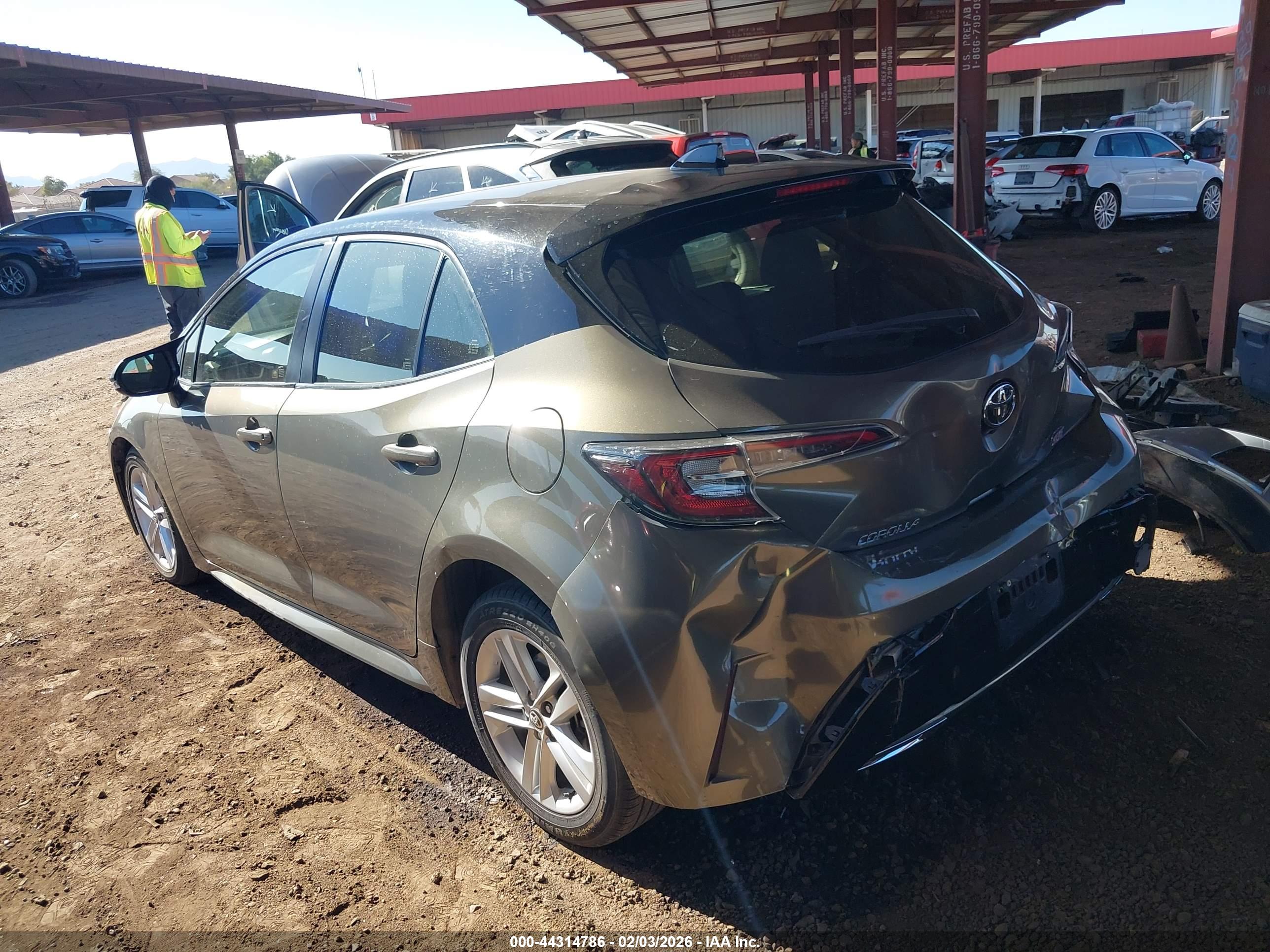 TOYOTA COROLLA image 3