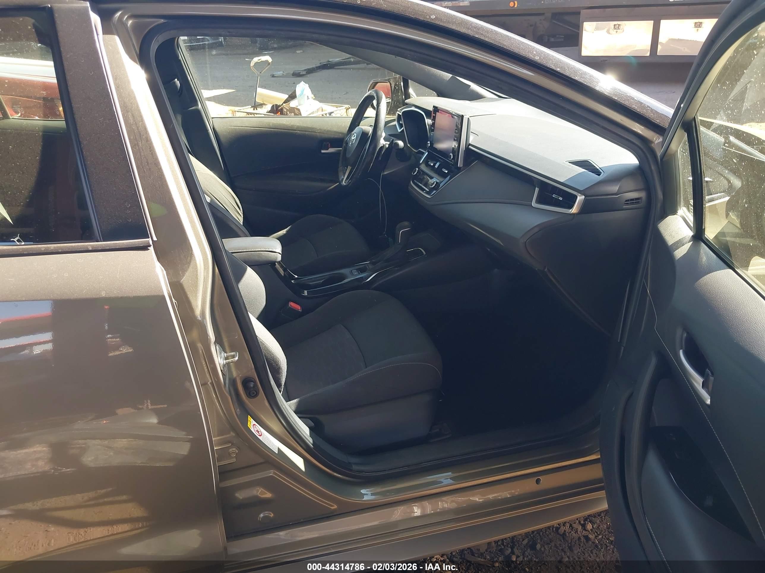 TOYOTA COROLLA image 5