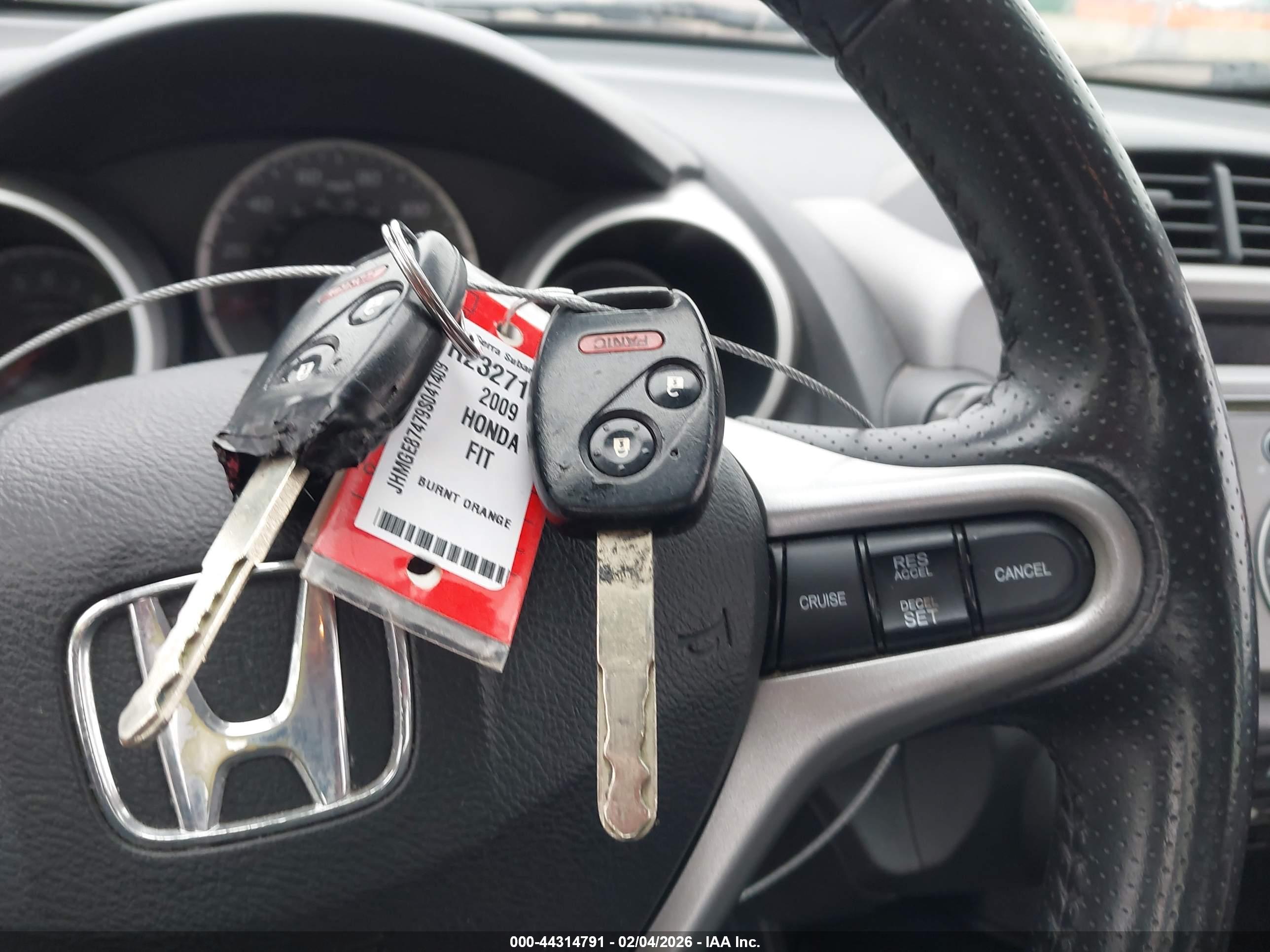 HONDA FIT image 11