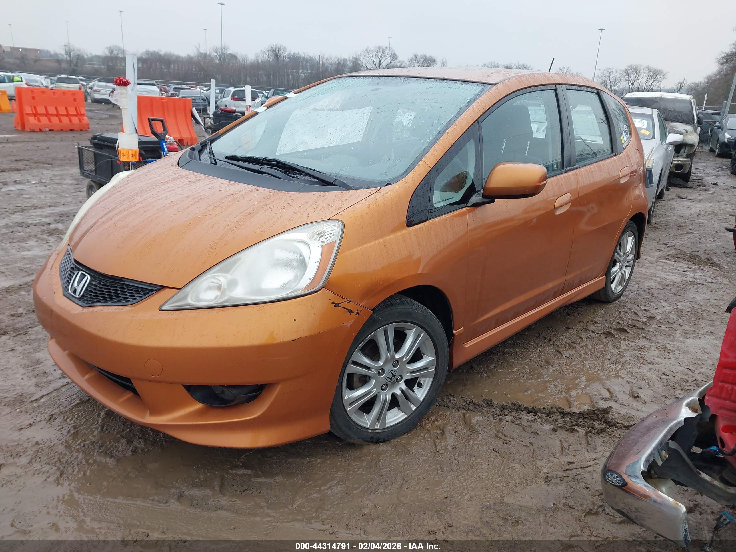 HONDA FIT image 2