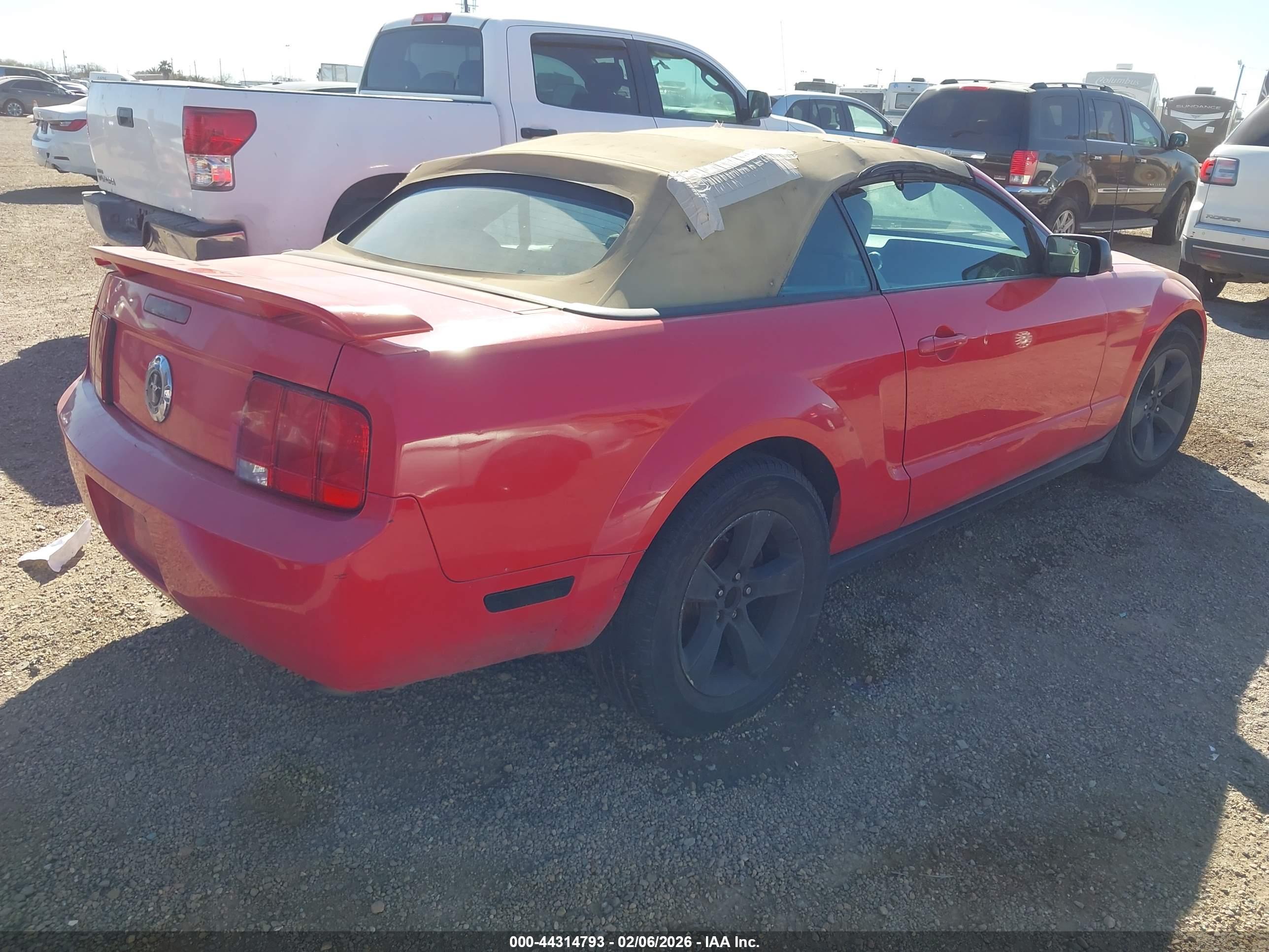 FORD MUSTANG image 4