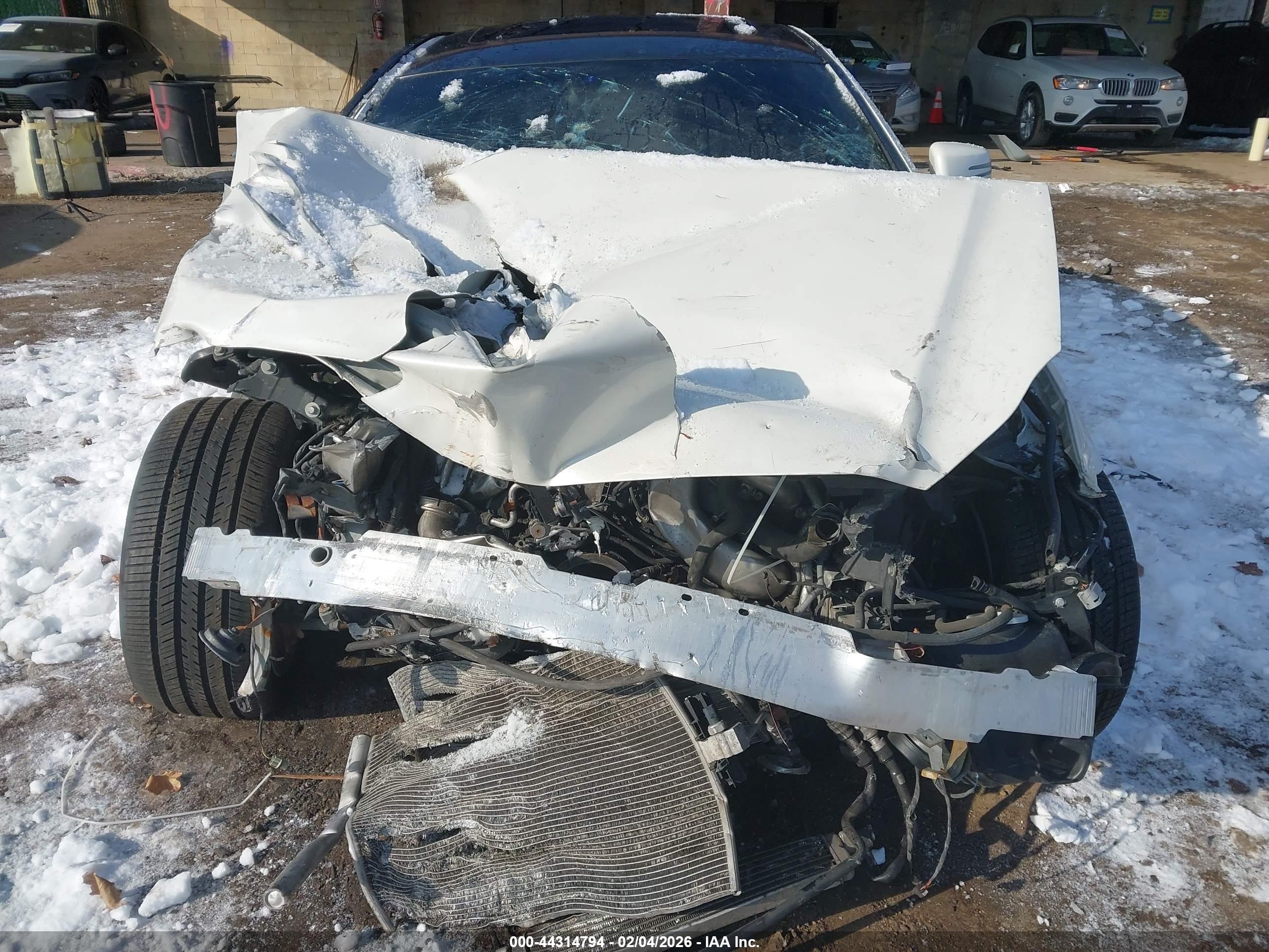 MERCEDES-BENZ CLS image 6