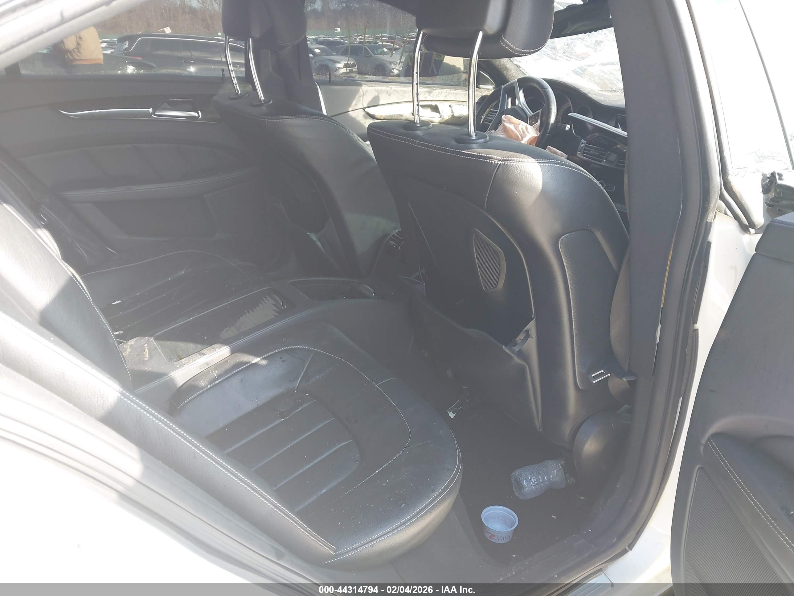 MERCEDES-BENZ CLS image 8