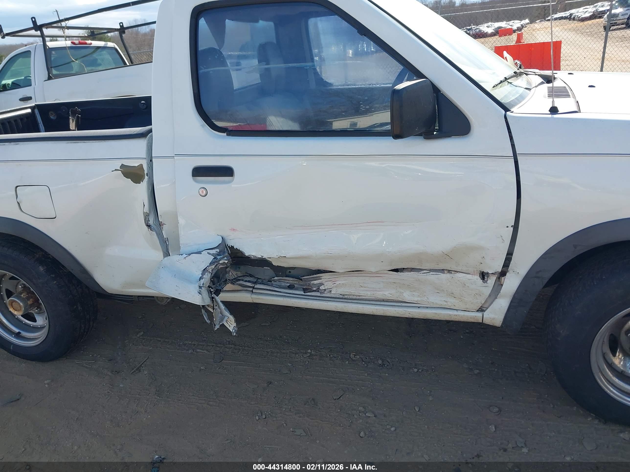 NISSAN FRONTIER image 6