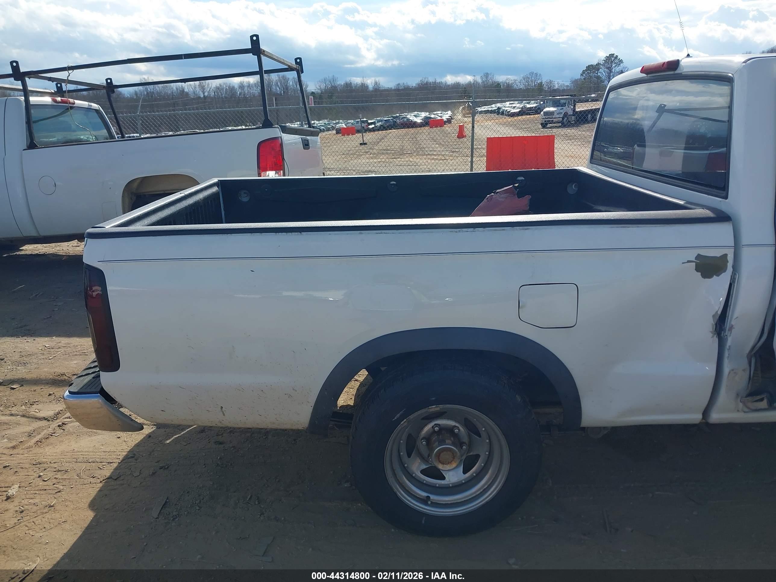 NISSAN FRONTIER image 8