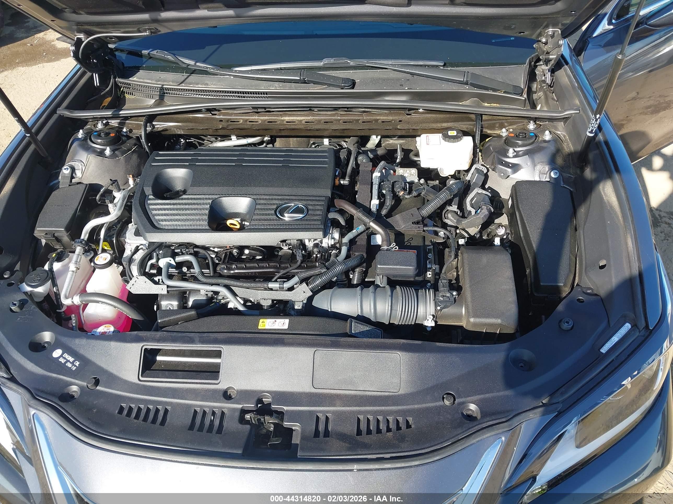 LEXUS ES image 10