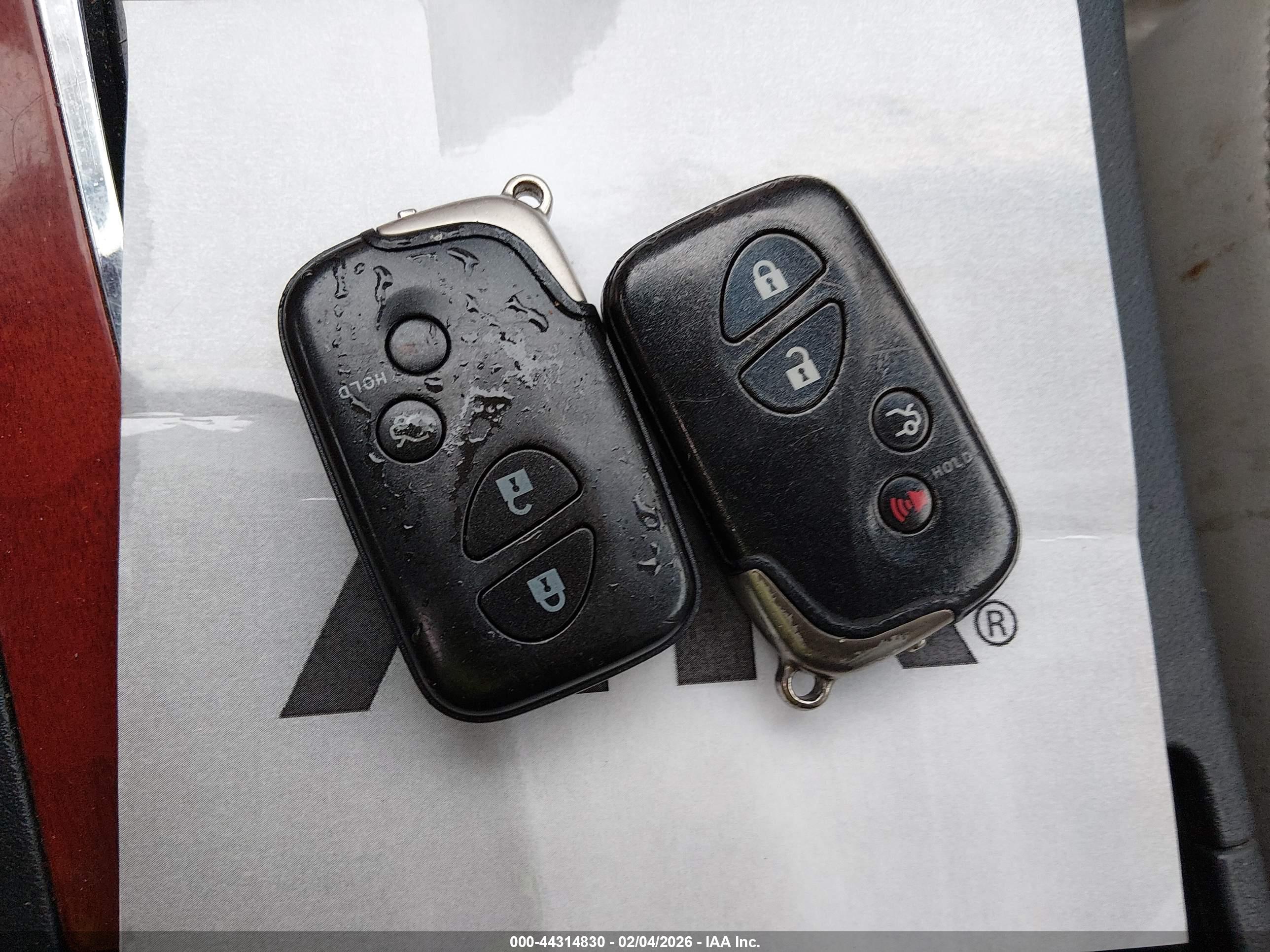 LEXUS ES image 11