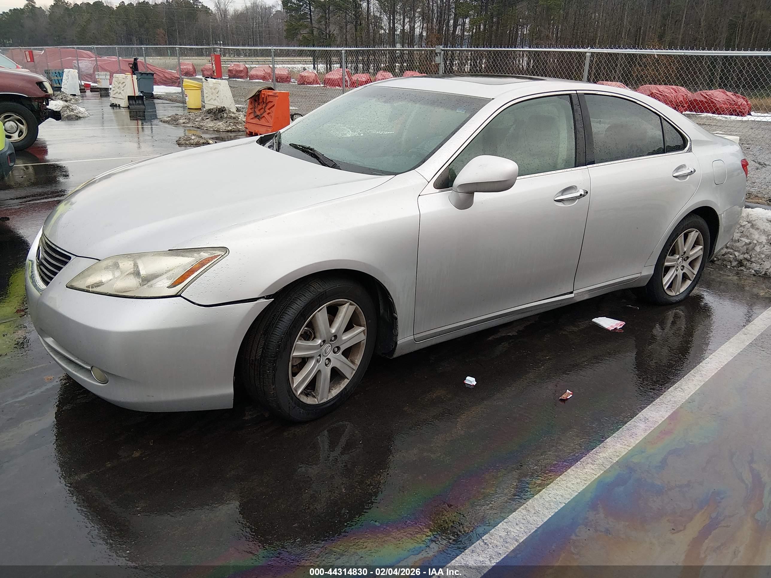 LEXUS ES image 2